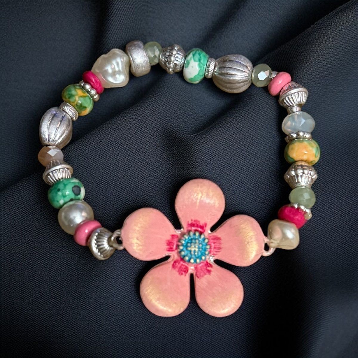 Other Pink flower multicolor bead stretch bracelet Size ONE SIZE - 1 Thumbnail