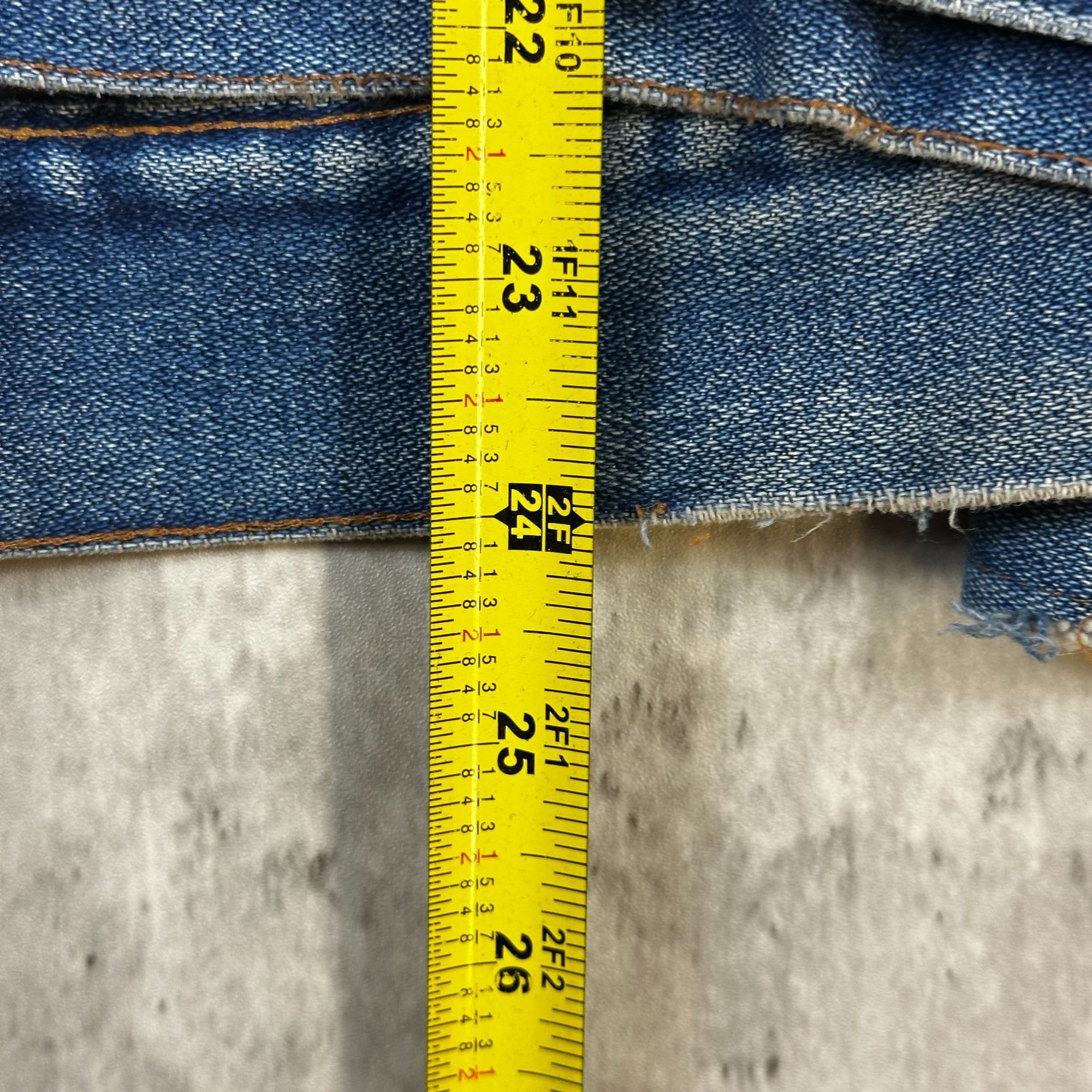 Wrangler Vintage Wrangler Denim Jacket With Corduroy Collar Mens L Ma Size US S / EU 44-46 / 1 - 5 Thumbnail
