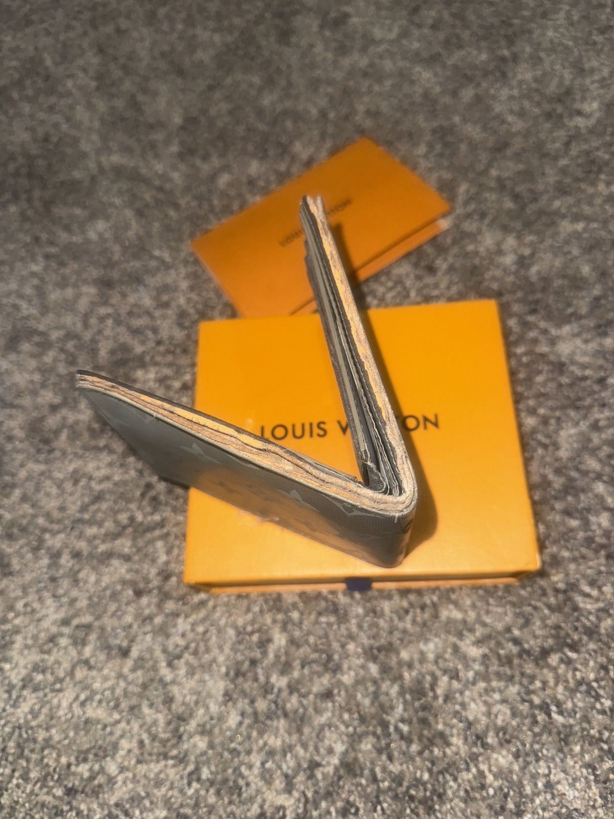 Louis Vuitton Louis Vuitton Titanium Monogram Bifold Wallet Size ONE SIZE - 4 Thumbnail