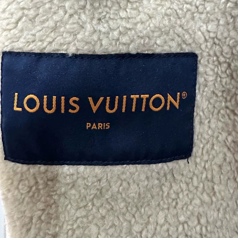 Louis Vuitton Louis Vuitton Blue rhombus lambswool jacket Size US M / EU 48-50 / 2 - 3 Thumbnail