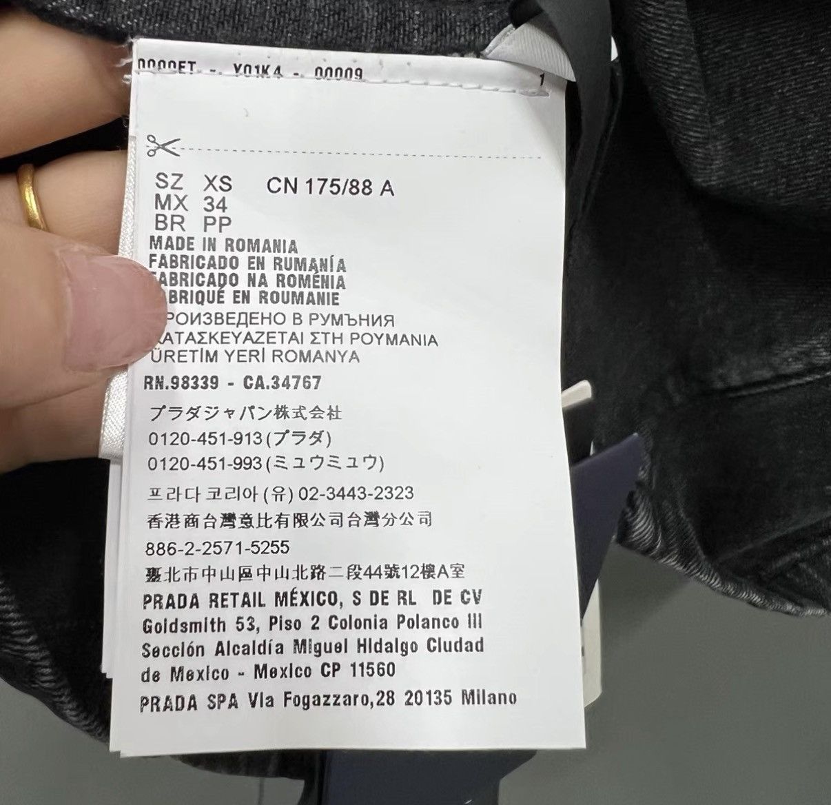 Prada Prada Black Denim Shirt with Triangle Logo J41 Size US XS / EU 42 / 0 - 4 Thumbnail