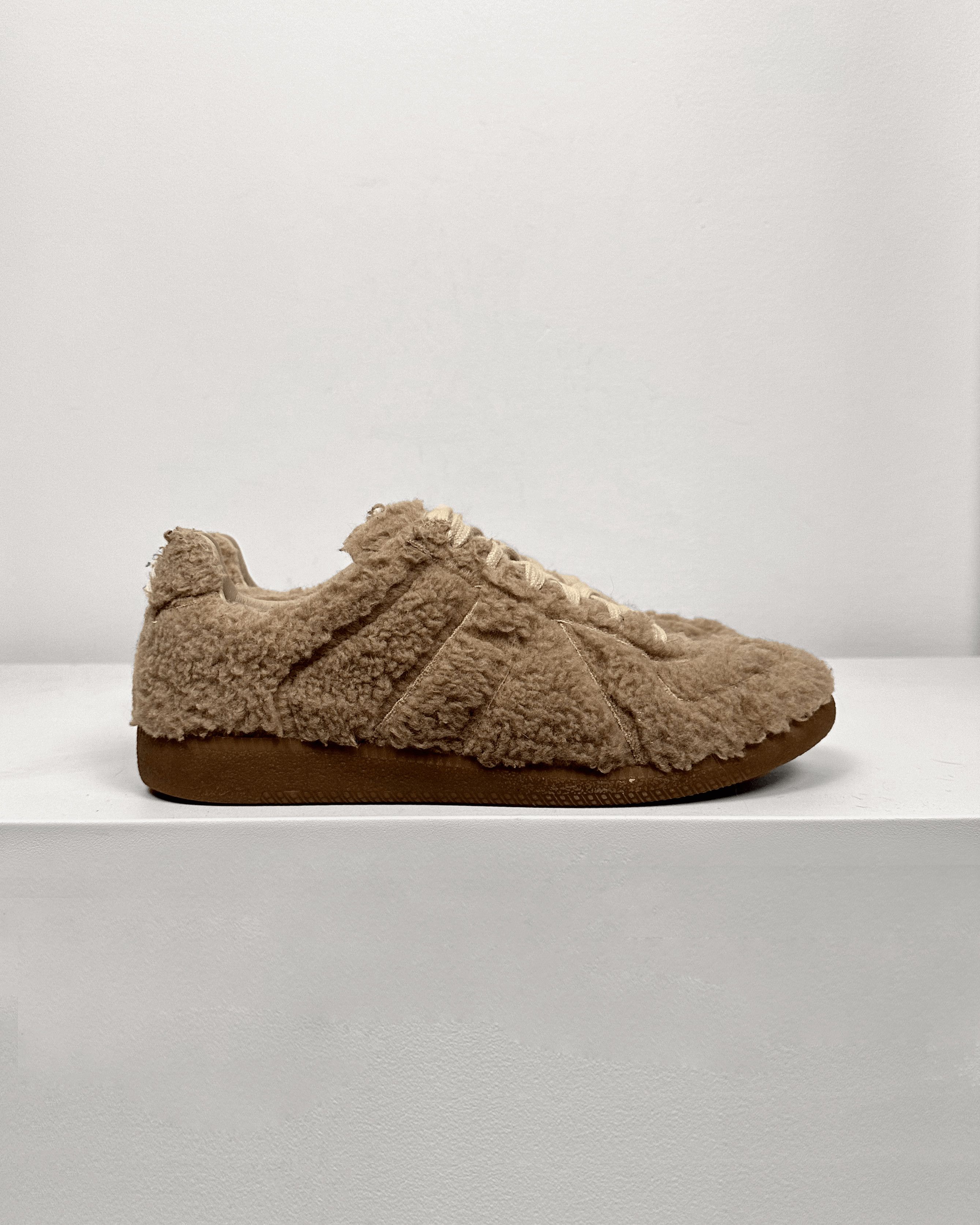 Maison Margiela Maison Martin Margiela Plushy Fur GAT Sneakers Size US 8 / EU 41 - 3 Thumbnail