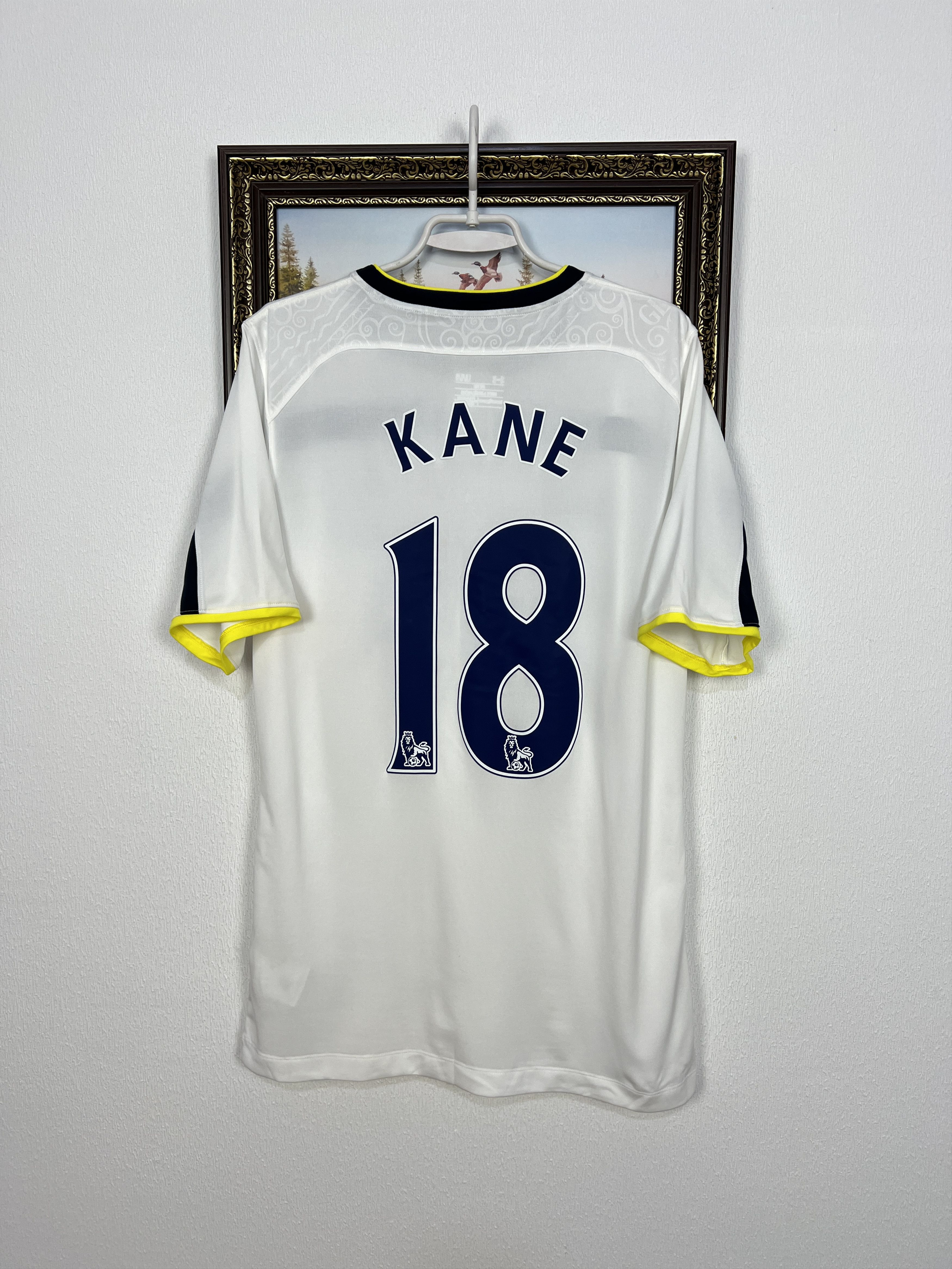 Under Armour Tottenham Hotspur Home football shirt 2014 Soccer #18 Kane Size US L / EU 52-54 / 3 - 1 Thumbnail