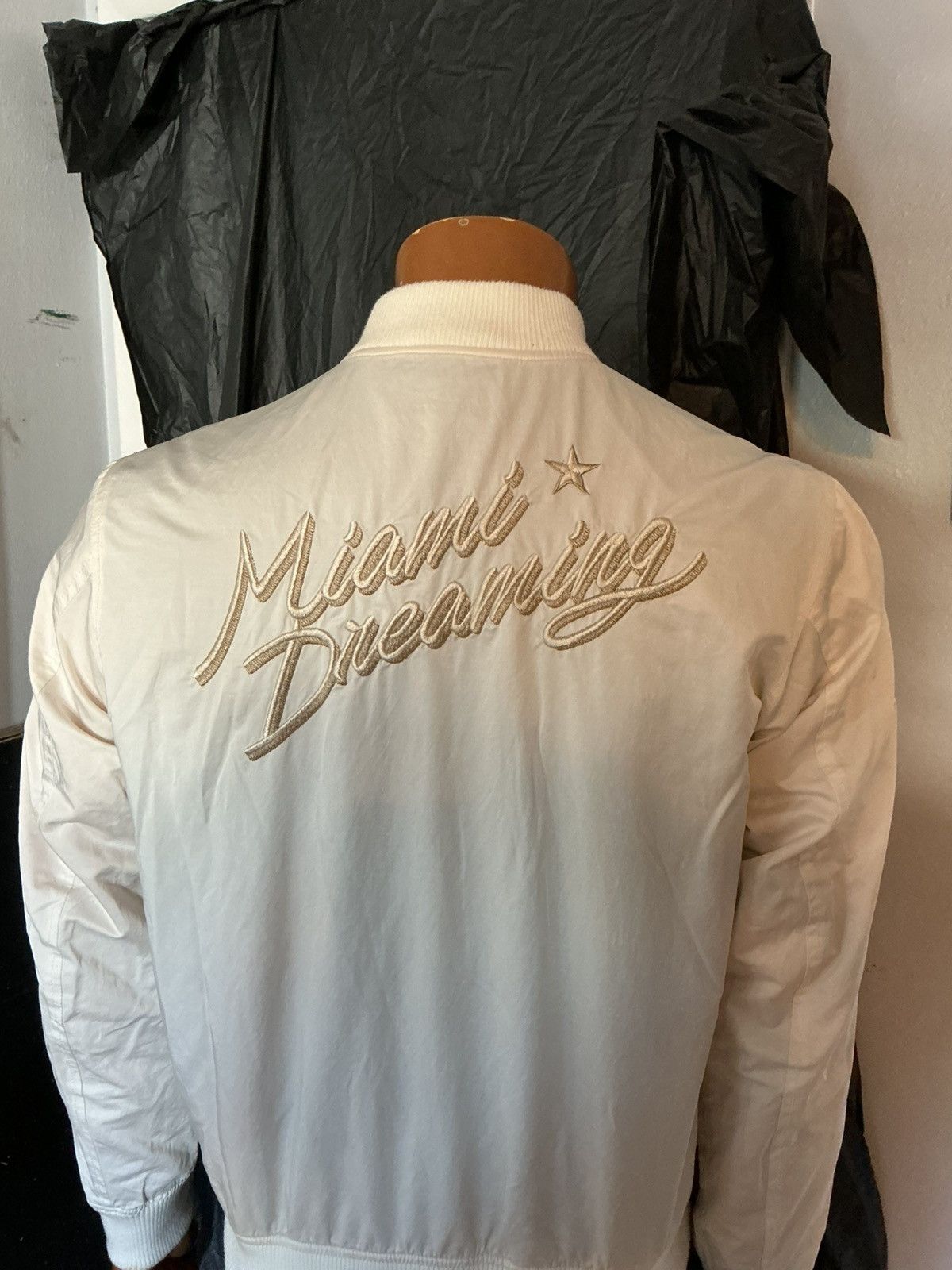Diesel $380 Diesel Miami Dreaming Flamingo J Flam Bomber Jacket Size US M / EU 48-50 / 2 - 15 Thumbnail