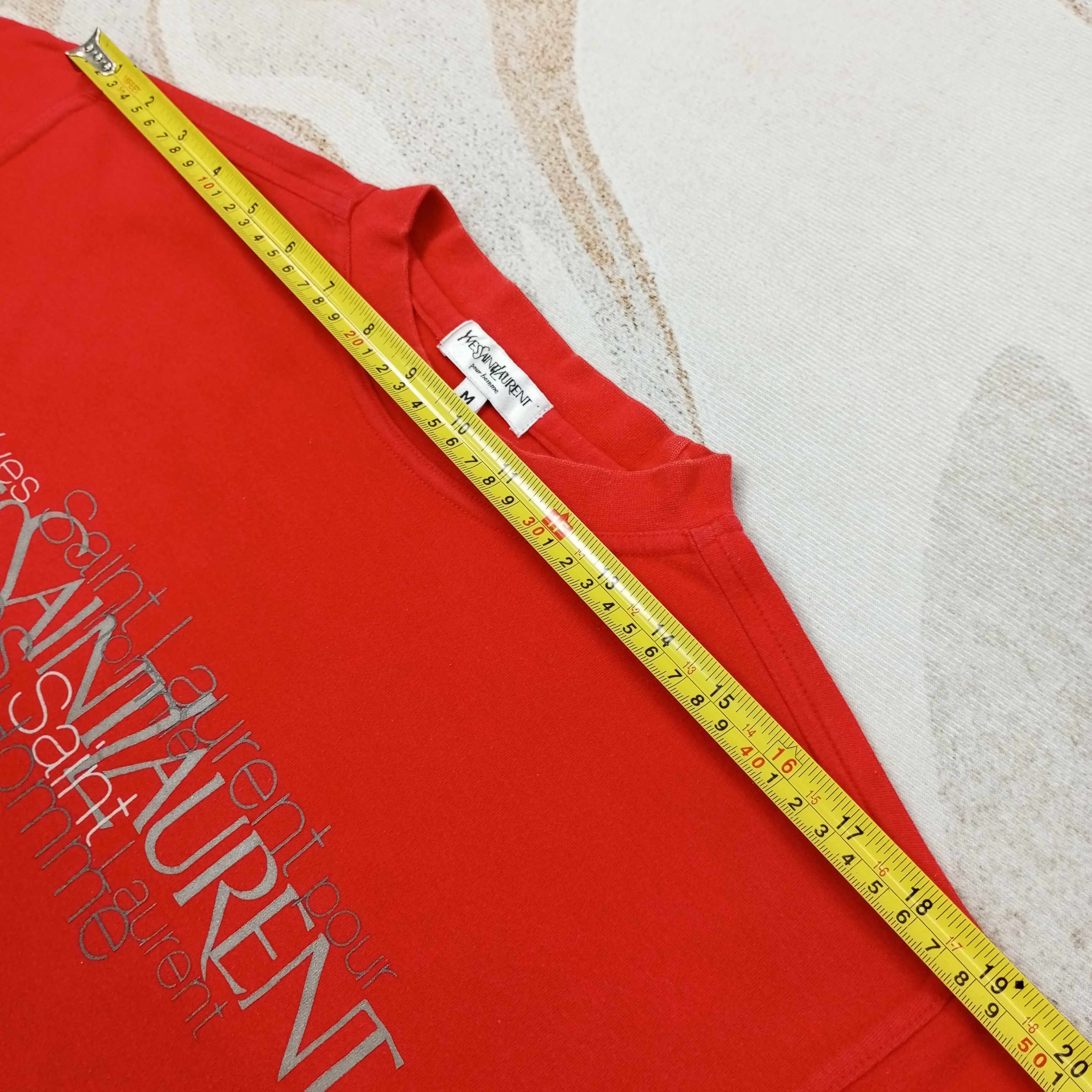 Yves Saint Laurent Yves Saint Laurent Fashion Brand Tshirt c239n44 Size US L / EU 52-54 / 3 - 8 Thumbnail