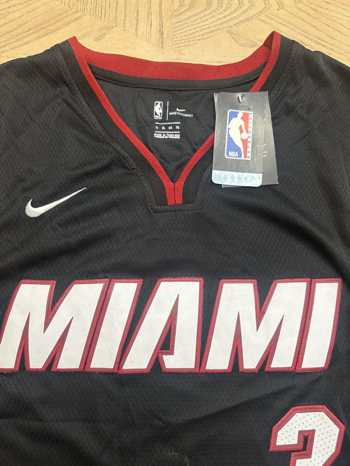 Nike Dwyane Wade Miami Heat Nike Association Edition Swingman Size US L / EU 52-54 / 3 - 2 Thumbnail