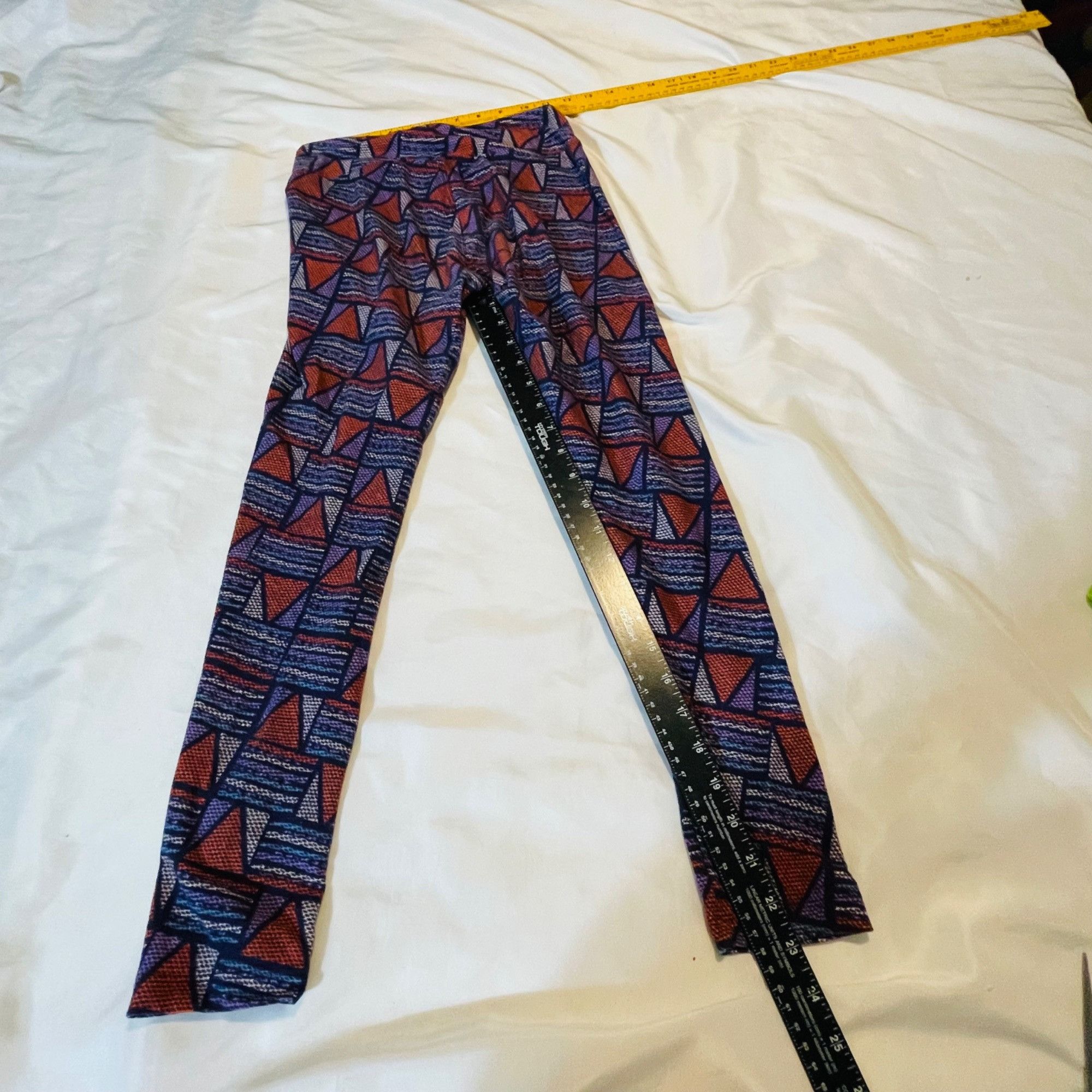 Other Lularoe Geometric Print Leggings One Size Polyester Spandex Size 28" / US 6 / IT 42 - 5 Thumbnail