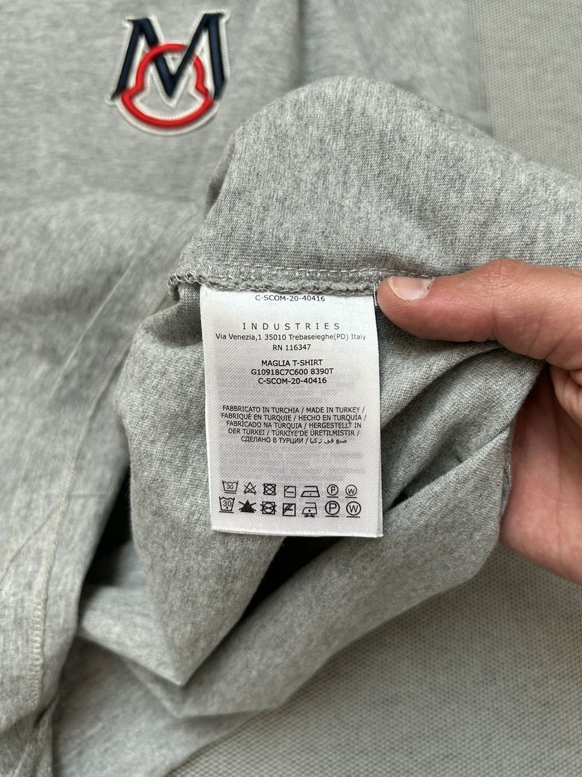 Moncler Moncler t-shirt Size US L / EU 52-54 / 3 - 6 Thumbnail