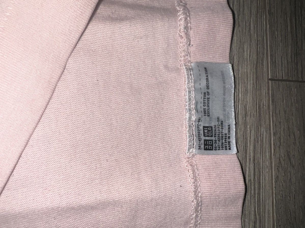 Kaws × Uniqlo Kaws x Uniqlo 2019 Collab Size US L / EU 52-54 / 3 - 2 Thumbnail