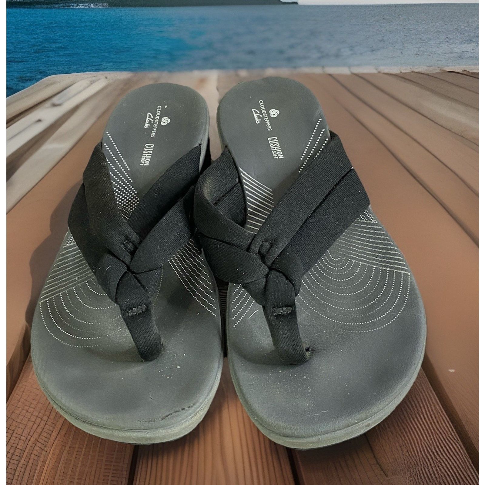 Clarks Clark's cloud stepper flip flops Womens Size 8 Black EUC Size US 8 / IT 38 - 1 Thumbnail