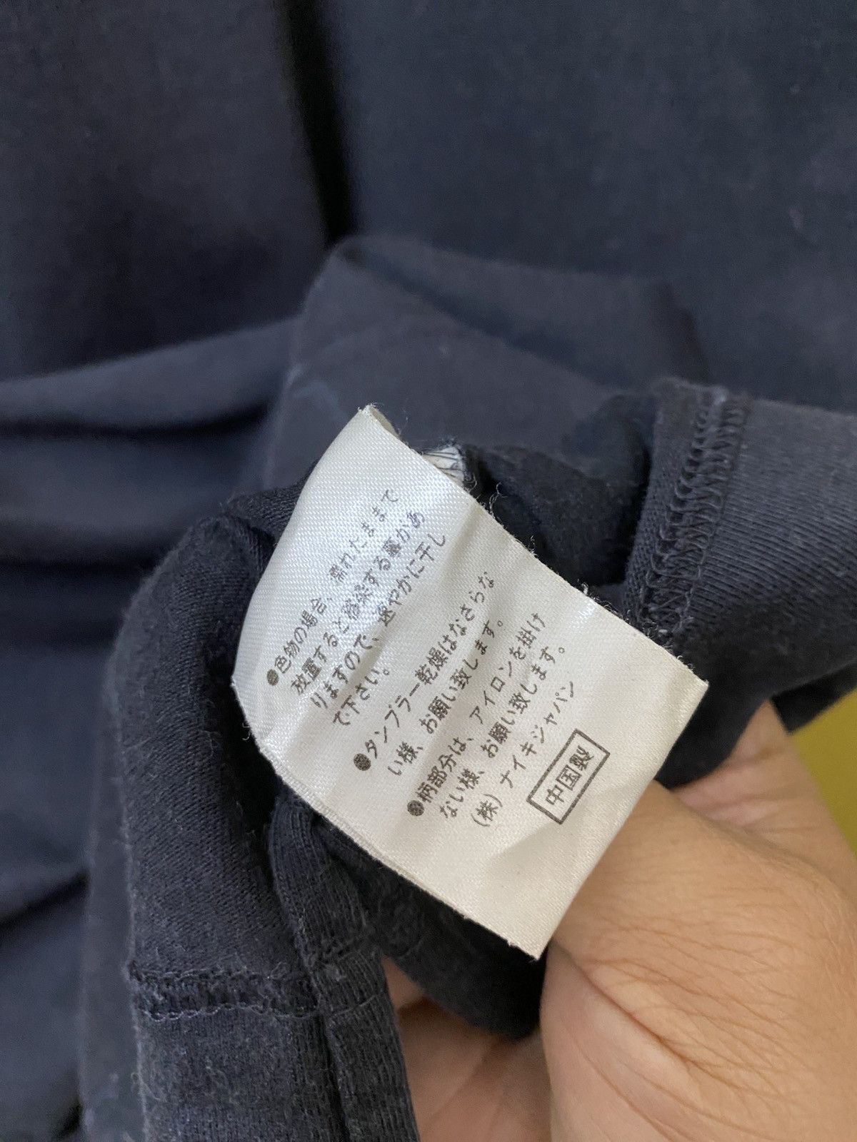 Nike Nike V Neck Small Logo Tee Size US M / EU 48-50 / 2 - 8 Thumbnail