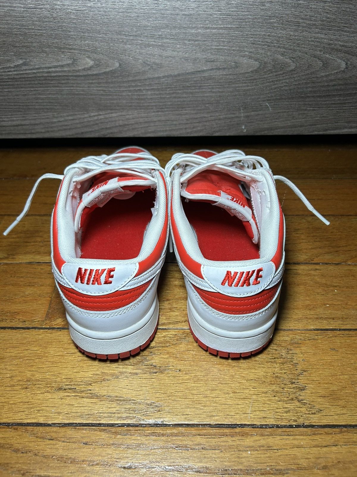 Nike Nike Championship red dunk low Size US 9 / EU 42 - 7 Thumbnail