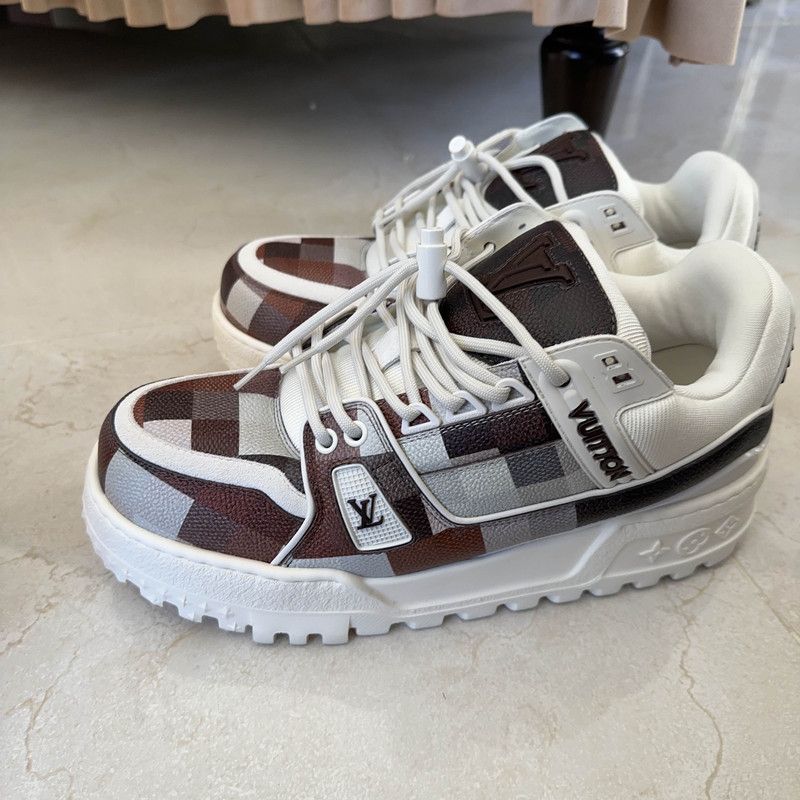 Louis Vuitton Louis Vuitton Trainer Maxi Low-Top Sneakers 0079 Size US 9.5 / EU 42-43 - 1 Thumbnail