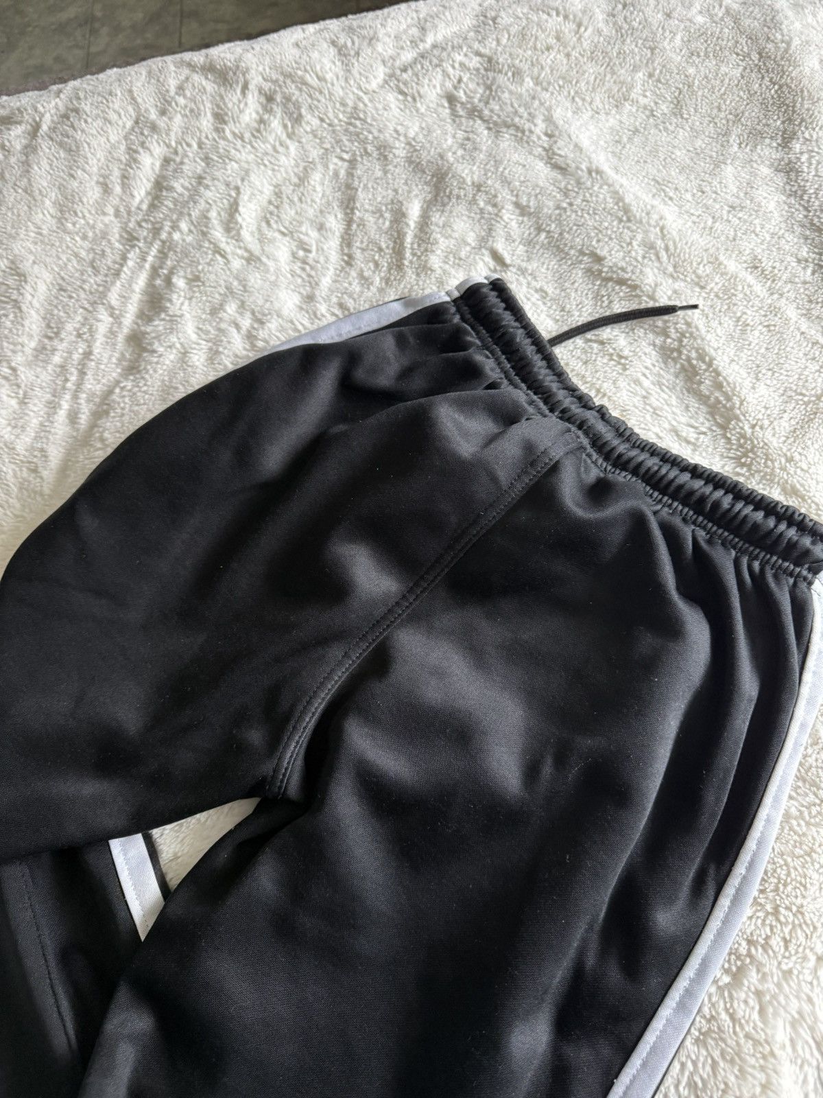 Other Traped Out - Black Sweatpants/Jogger - size S Size US 27 - 5 Thumbnail