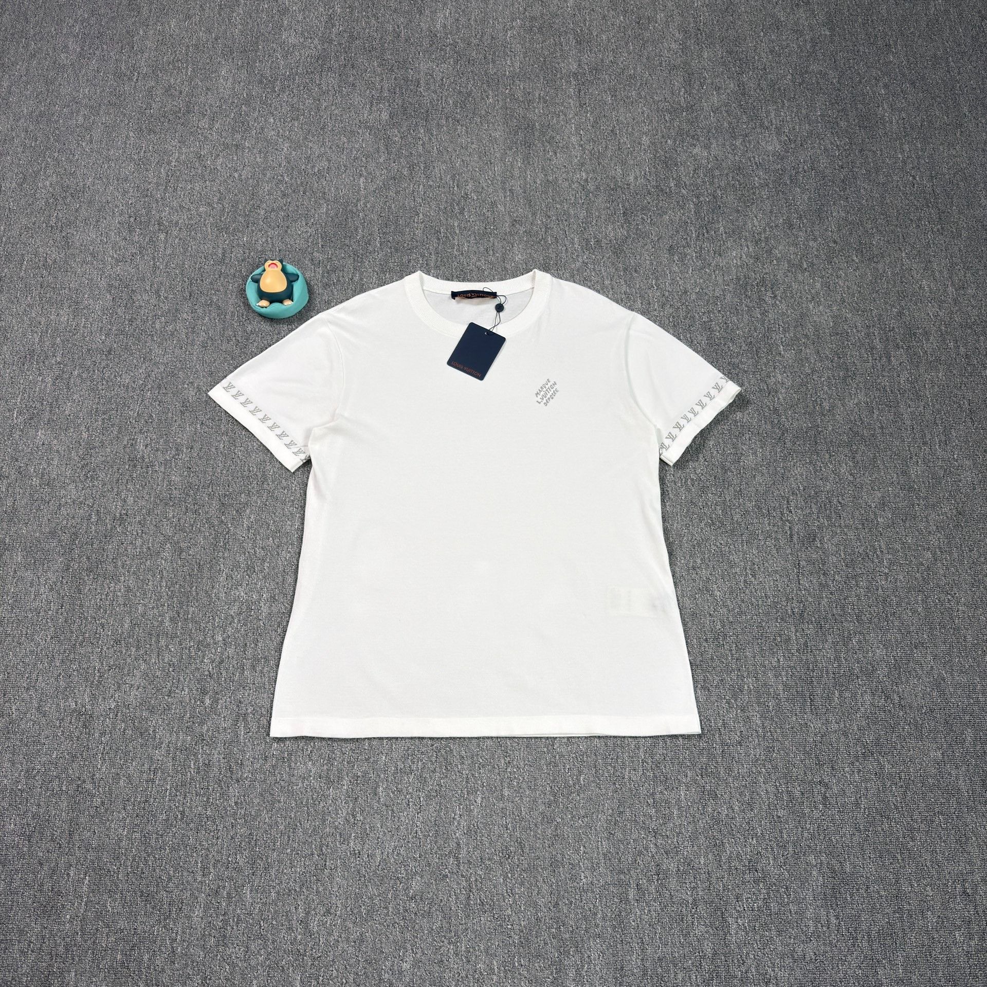 Louis Vuitton Louis Vuitton Monogram Cuff Knit T-Shirt M Size US M / EU 48-50 / 2 - 1 Thumbnail