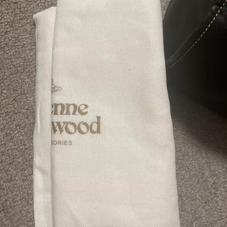 Vivienne Westwood Vivienne Westwood size os Saturn embossed cylinder case Size ONE SIZE - 4 Thumbnail