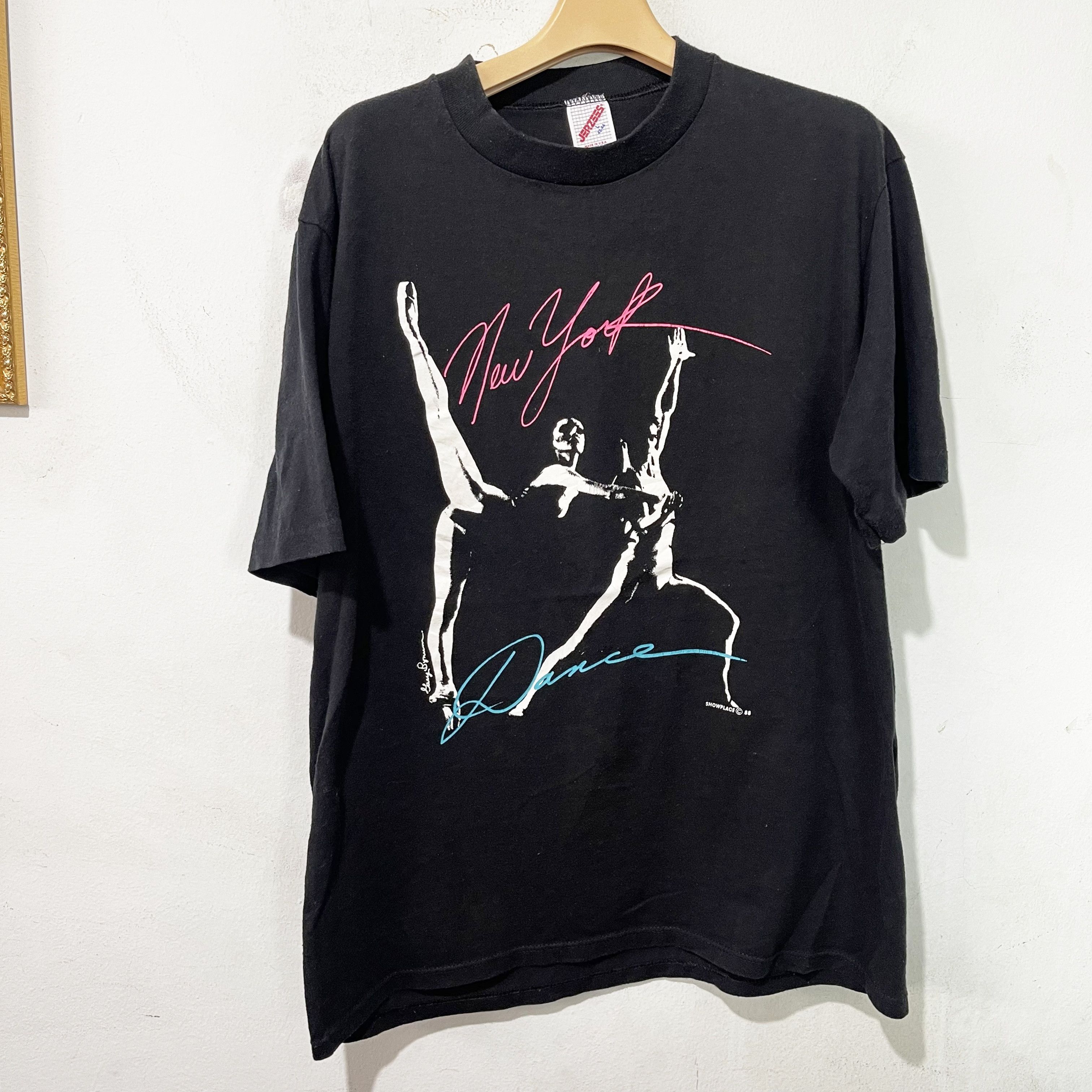 Vintage Vintage 1988 New York Dance Shirt Size US L / EU 52-54 / 3 - 1 Thumbnail