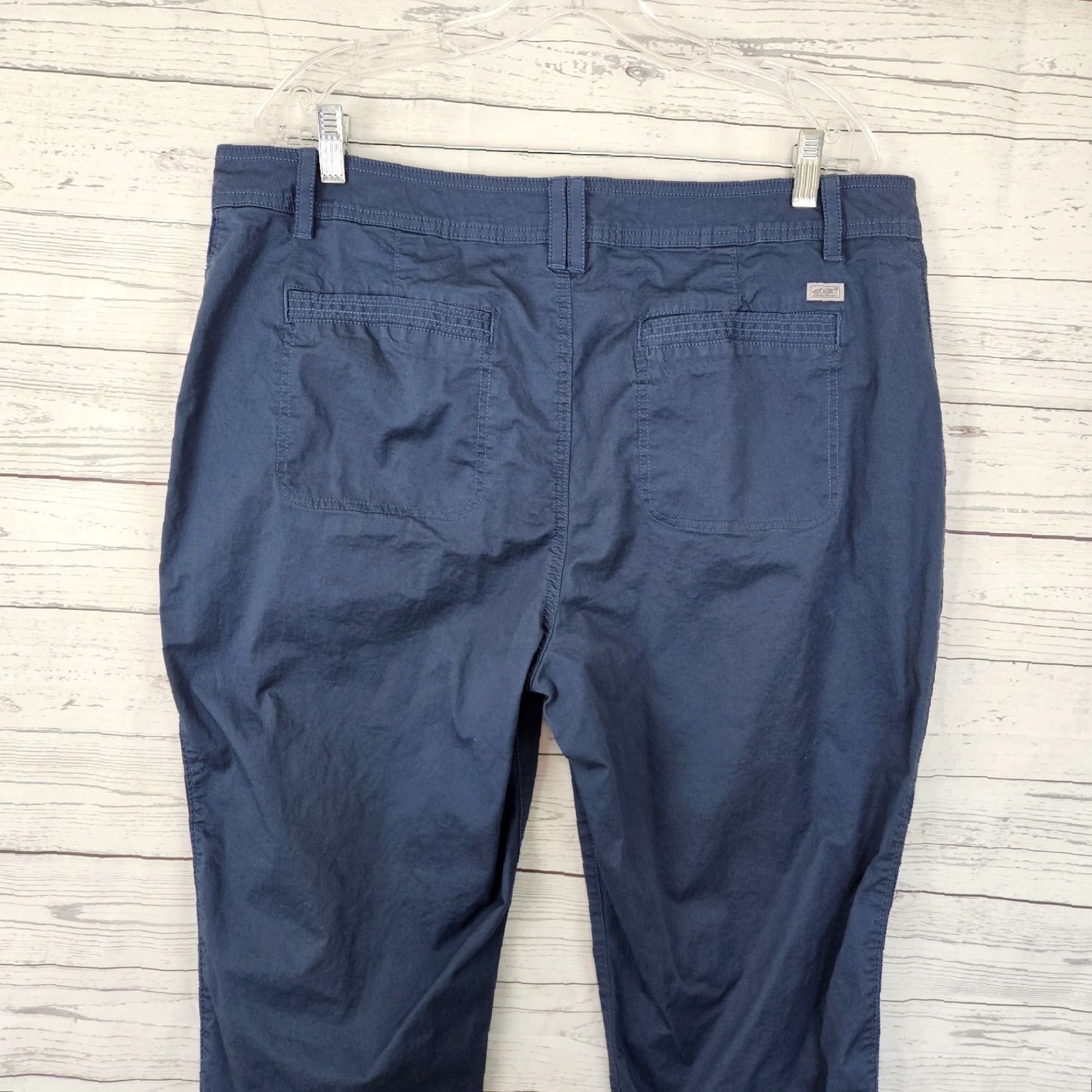 Eddie Bauer VINTAGE? No, but Eddie Bauer Womens Ankle Pants 18 Blue High Rise Cotton Blend Flat Front Regular 26" Inseam Womens Size 40" / US 18 - 4 Thumbnail