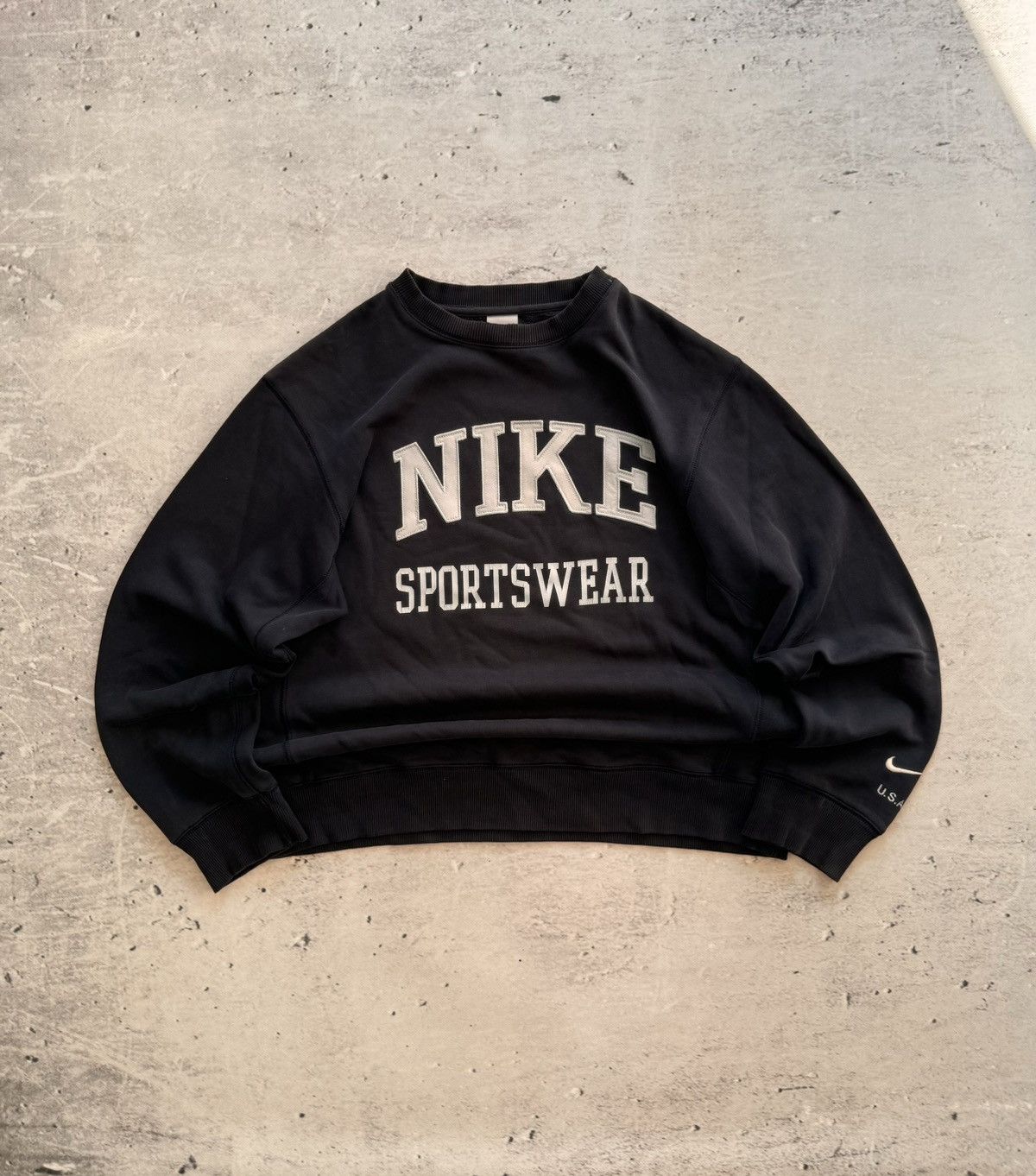Nike × Vintage NIKE VINTAGE CENTER LOGO OVERSIZE BOXY SWEATSHIRT Size US L / EU 52-54 / 3 - 1 Thumbnail