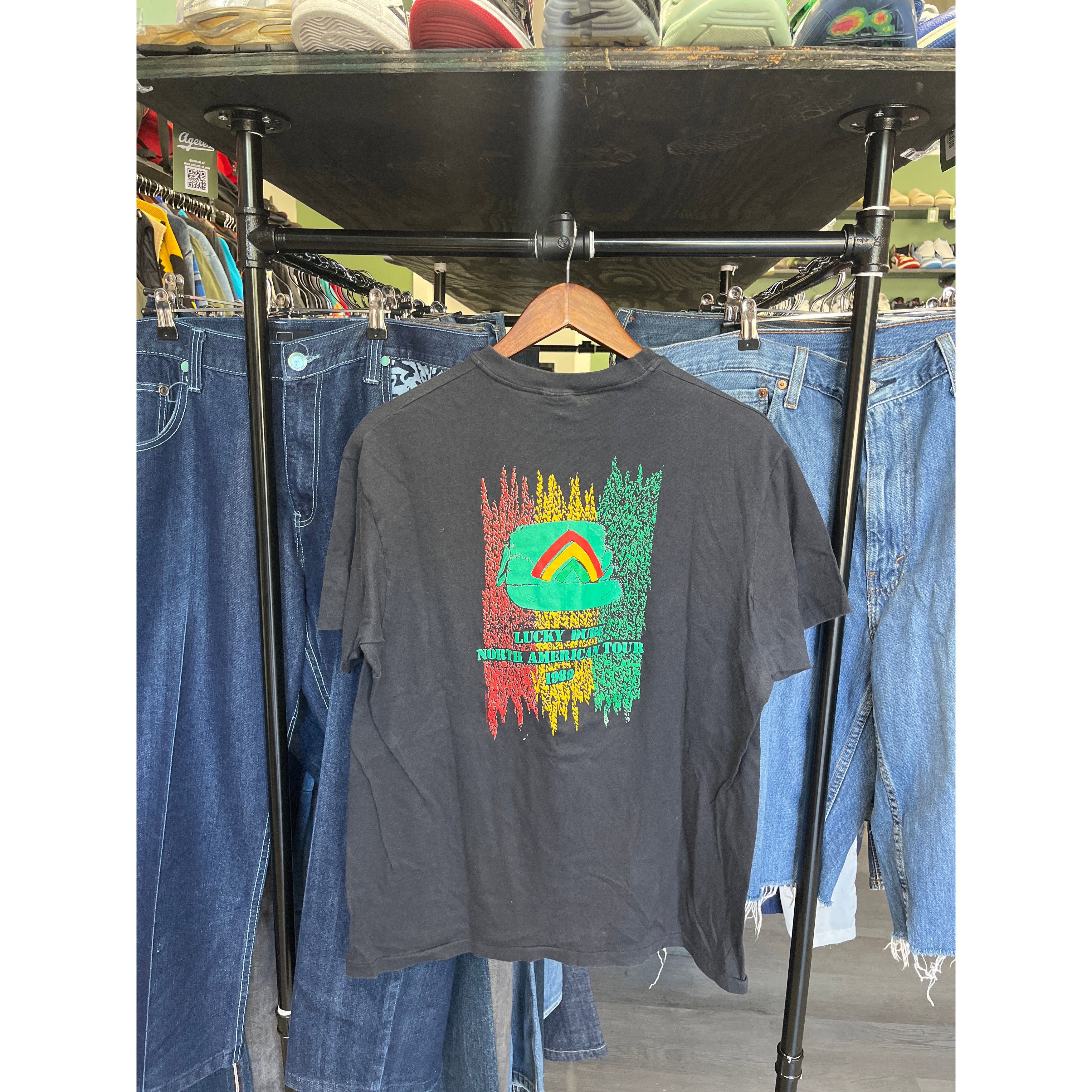 Vintage Vintage 1989 Lucky Dube North American Tour Tee Size US XL / EU 56 / 4 - 2 Thumbnail