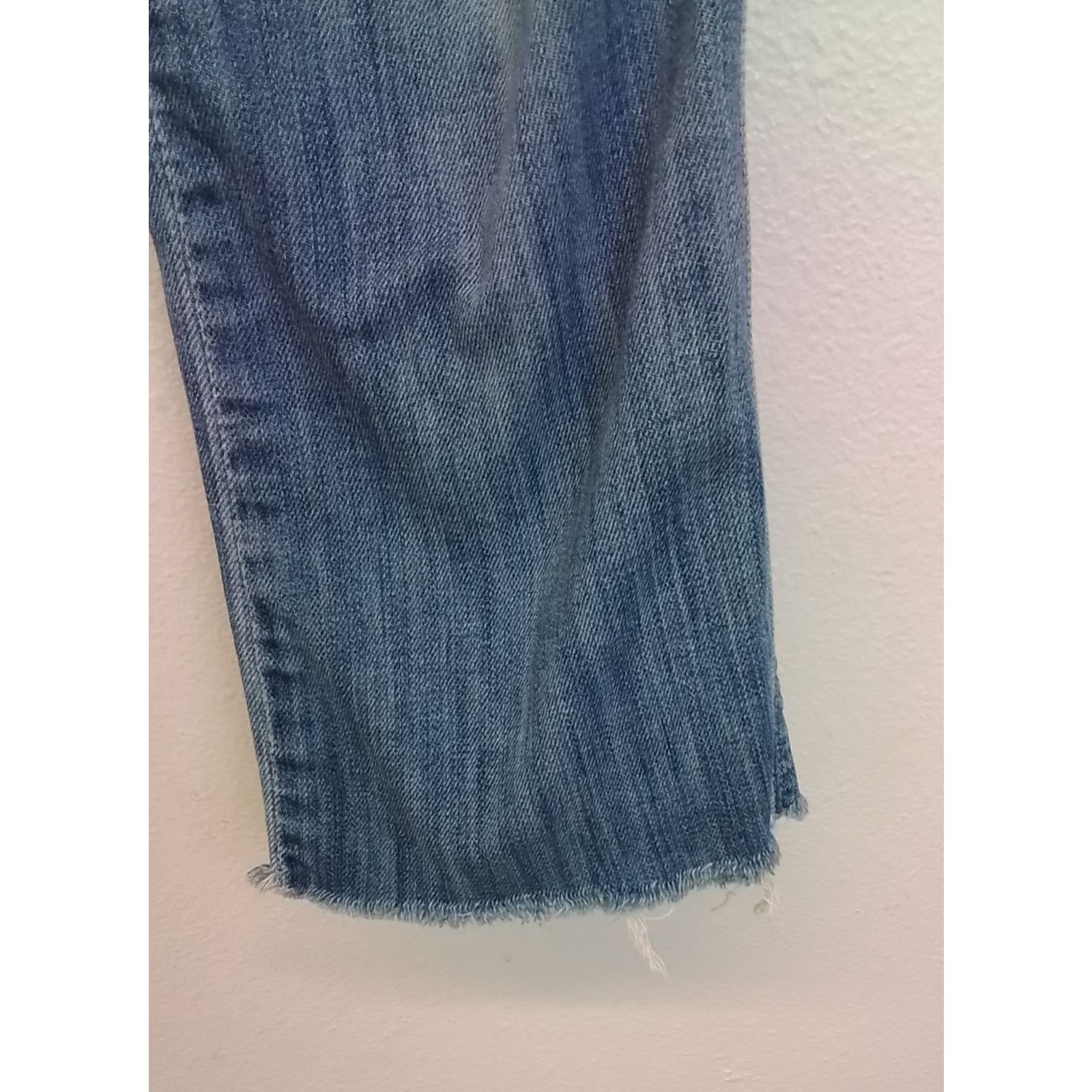MOTHER Mother Denim The Frayed Rascal Jeans Women's 26 Medium Wash Size 26" / US 2 / IT 38 - 4 Thumbnail