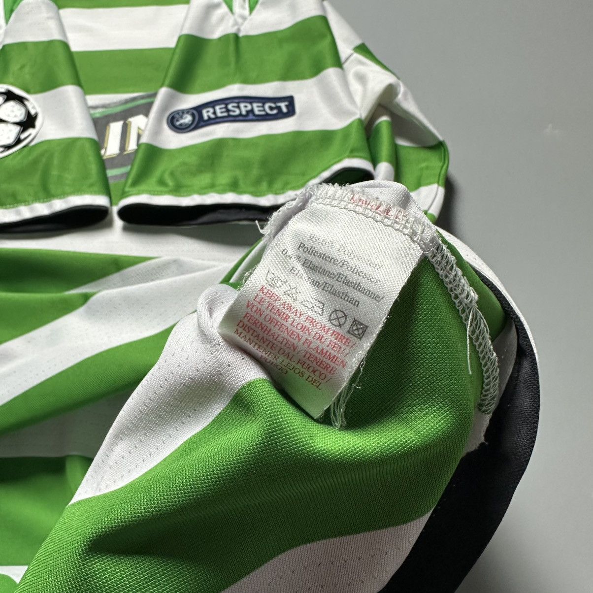 Umbro CELTIC UMBRO 2004/2005 FOOTBALL HOME JERSEY #7 LARSSON Size US XL / EU 56 / 4 - 16 Thumbnail