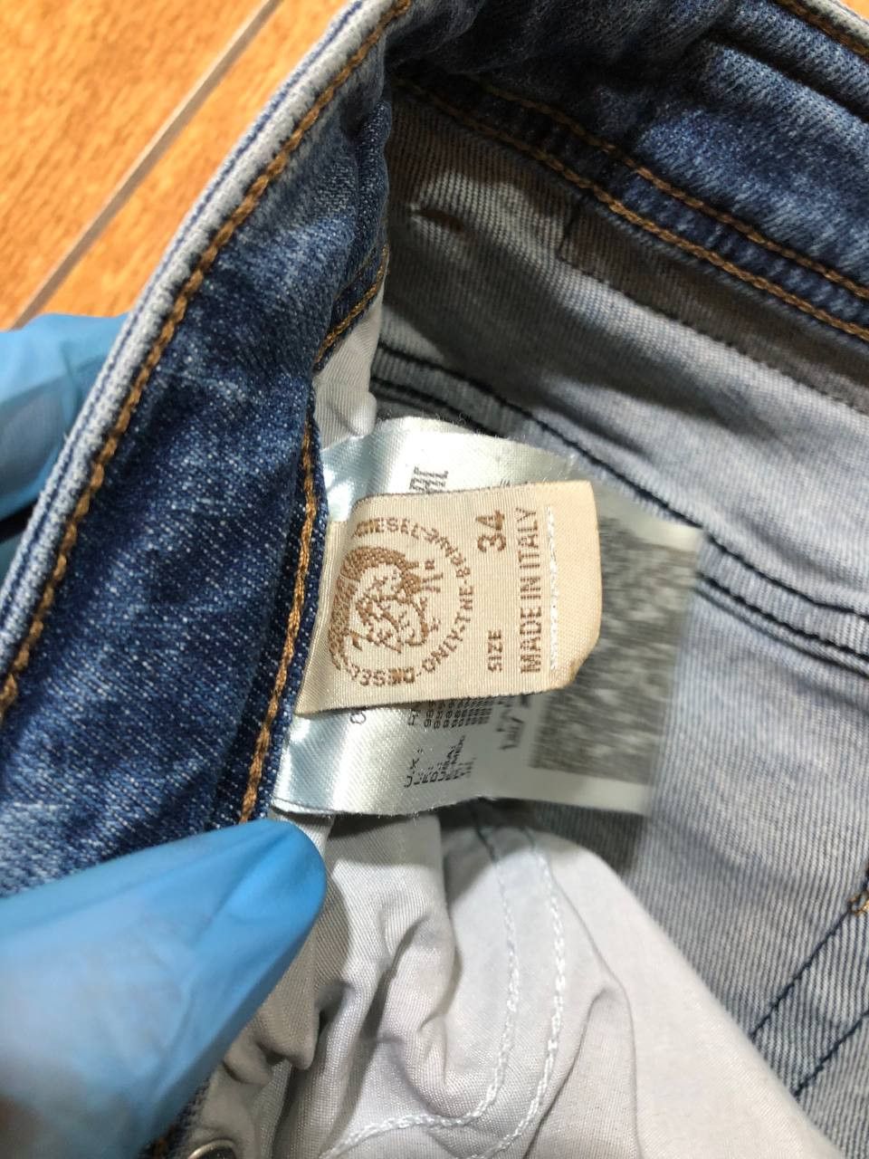 Diesel MENS Vintage Diesel faded denim jeans Relaxed fit streetwear Size US 34 / EU 50 - 3 Thumbnail
