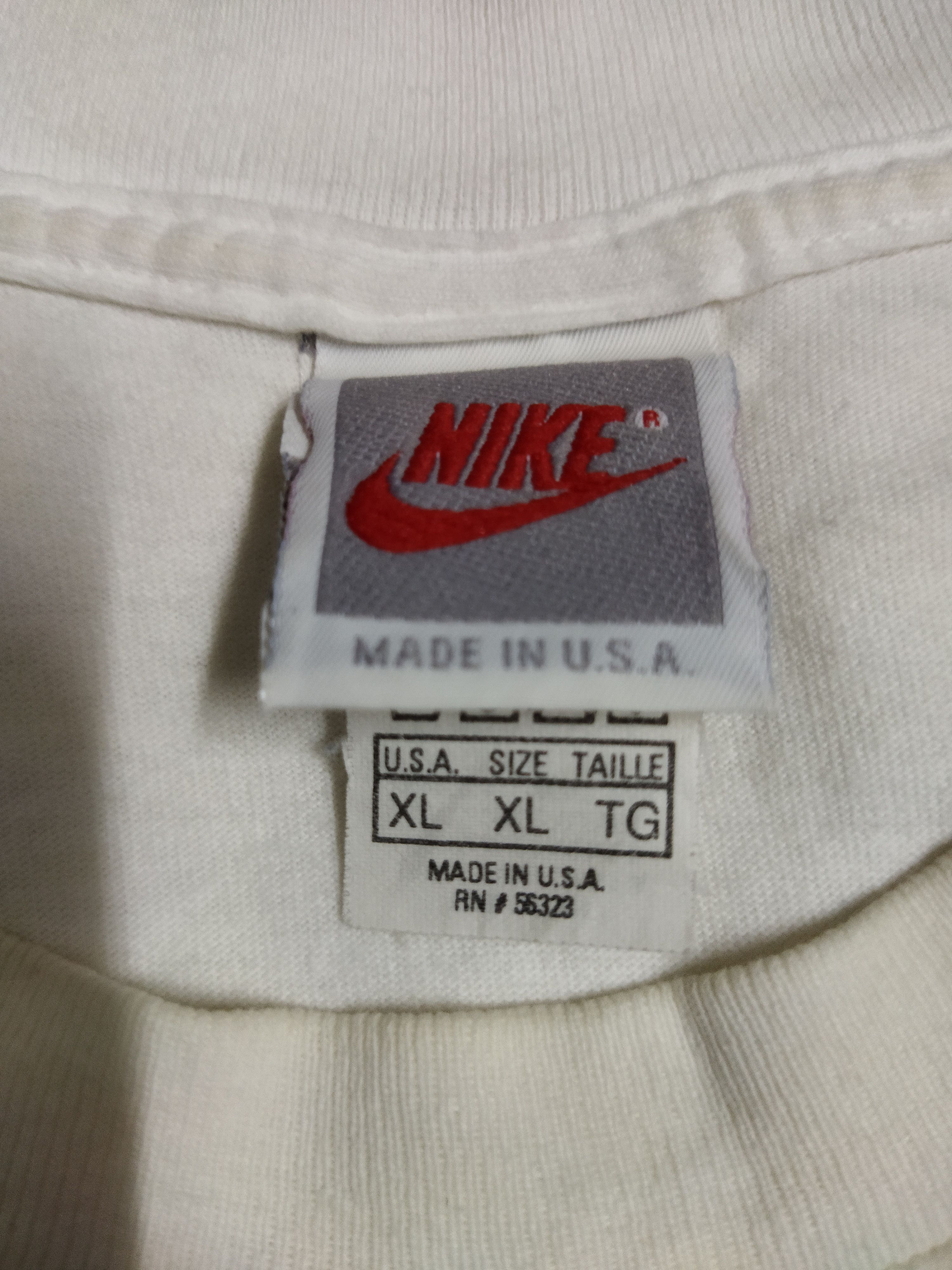 Nike Vintage 1994 Nike Tee Size US L / EU 52-54 / 3 - 3 Thumbnail
