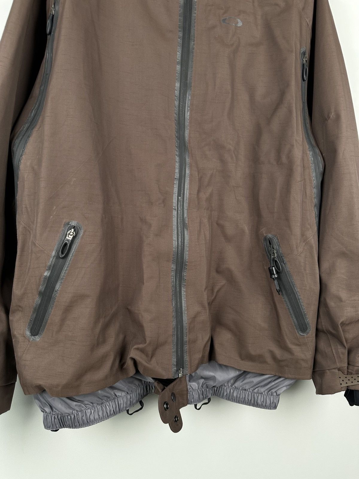 Oakley Rare Vintage Oakley Rocket Fuel Gorpcore Jacket Hooded Size US L / EU 52-54 / 3 - 6 Thumbnail
