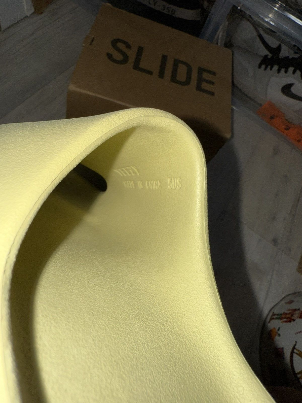 Adidas × Kanye West Adidas Yeezy Slide Resin 2022 Size US 5 / EU 37 - 9 Thumbnail