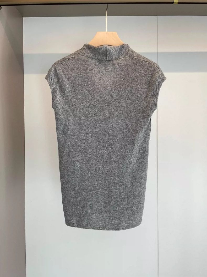 Loro Piana Loro Piana Gray V-Neck Cashmere Vest Size US M / EU 48-50 / 2 - 1 Thumbnail