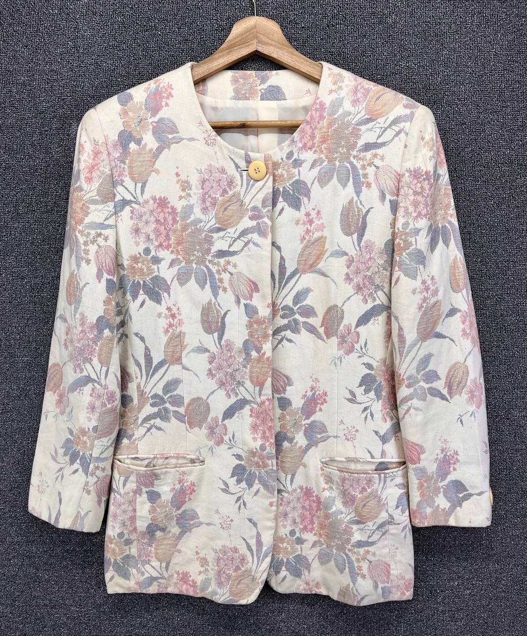 Burberry × Vintage Vintage Burberry Luxury Design Button Up Cardigan Jacket Size M / US 6-8 / IT 42-44 - 1 Thumbnail
