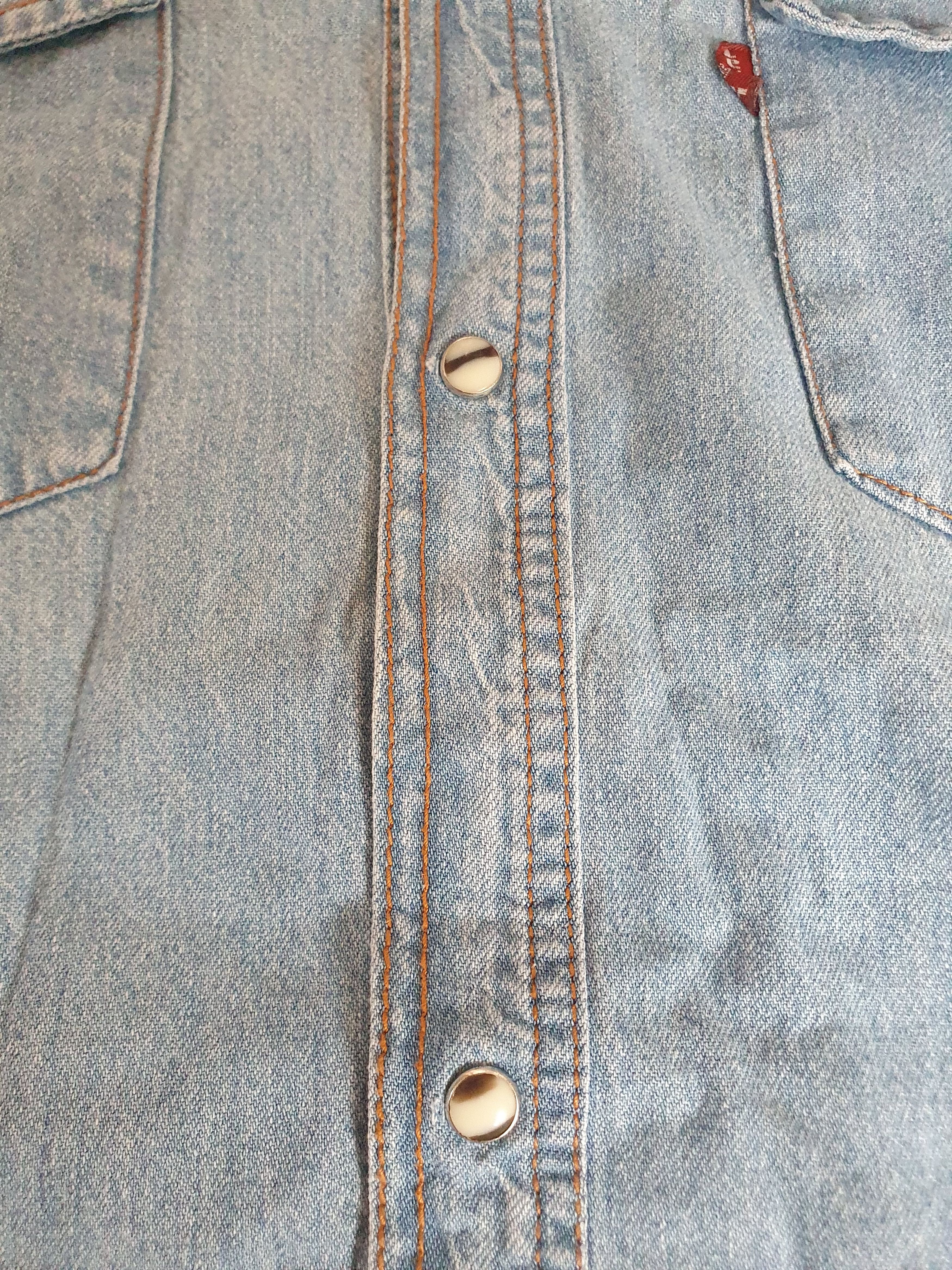 Levi's × Vintage Levis Vtg Made in USA 70505 0217 Pearl Snap Denim shirt sz M Size US M / EU 48-50 / 2 - 10 Thumbnail