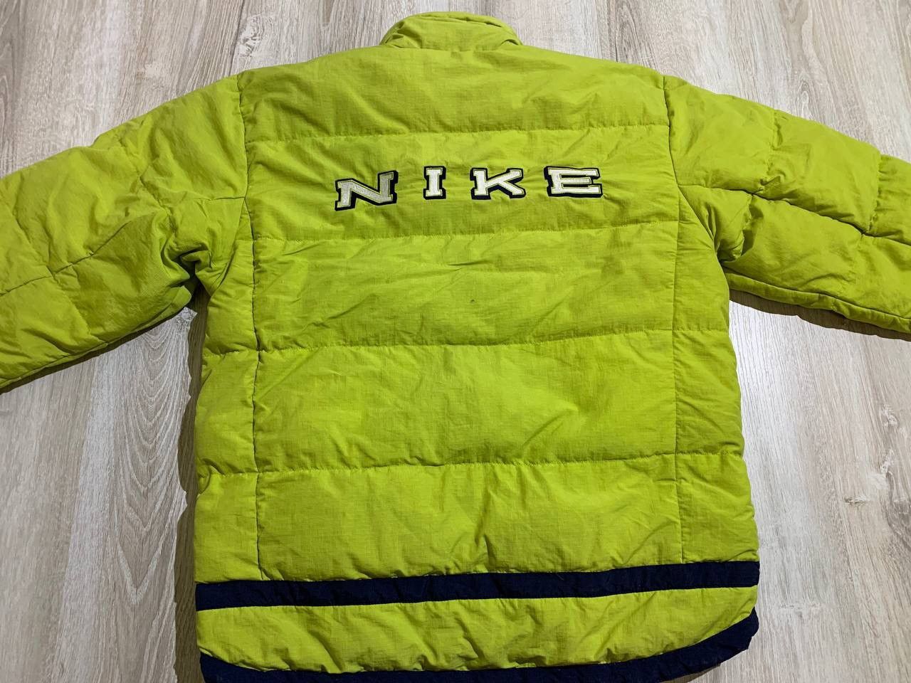Vintage Mens vintage reversible puffer jacket Nike Size S Size US S / EU 44-46 / 1 - 6 Thumbnail