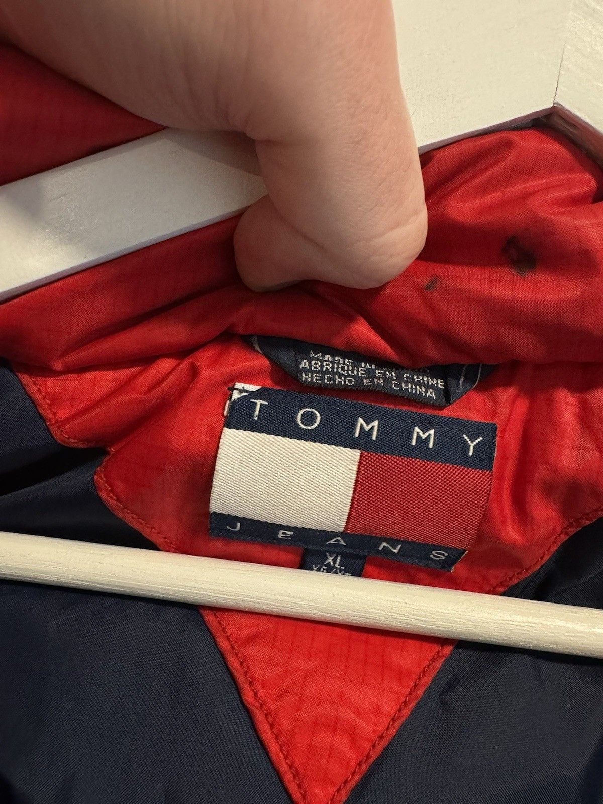 Tommy Hilfiger Vintage Tommy Hilfiger Down Puffer Jacket Size Men’s XL Size US XL / EU 56 / 4 - 5 Thumbnail