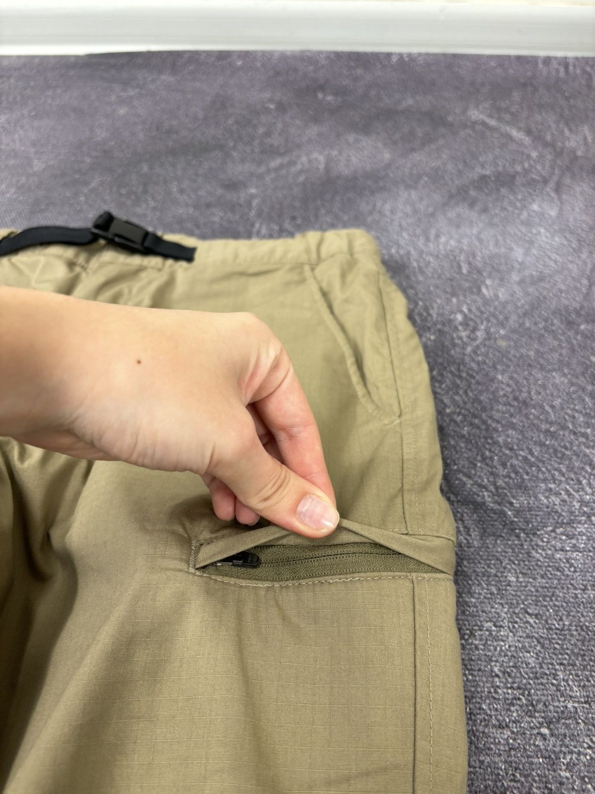 Uniqlo Uniqlo Men’s Japanese Belted Tactical Pants Trousers Size US 30 / EU 46 - 5 Thumbnail
