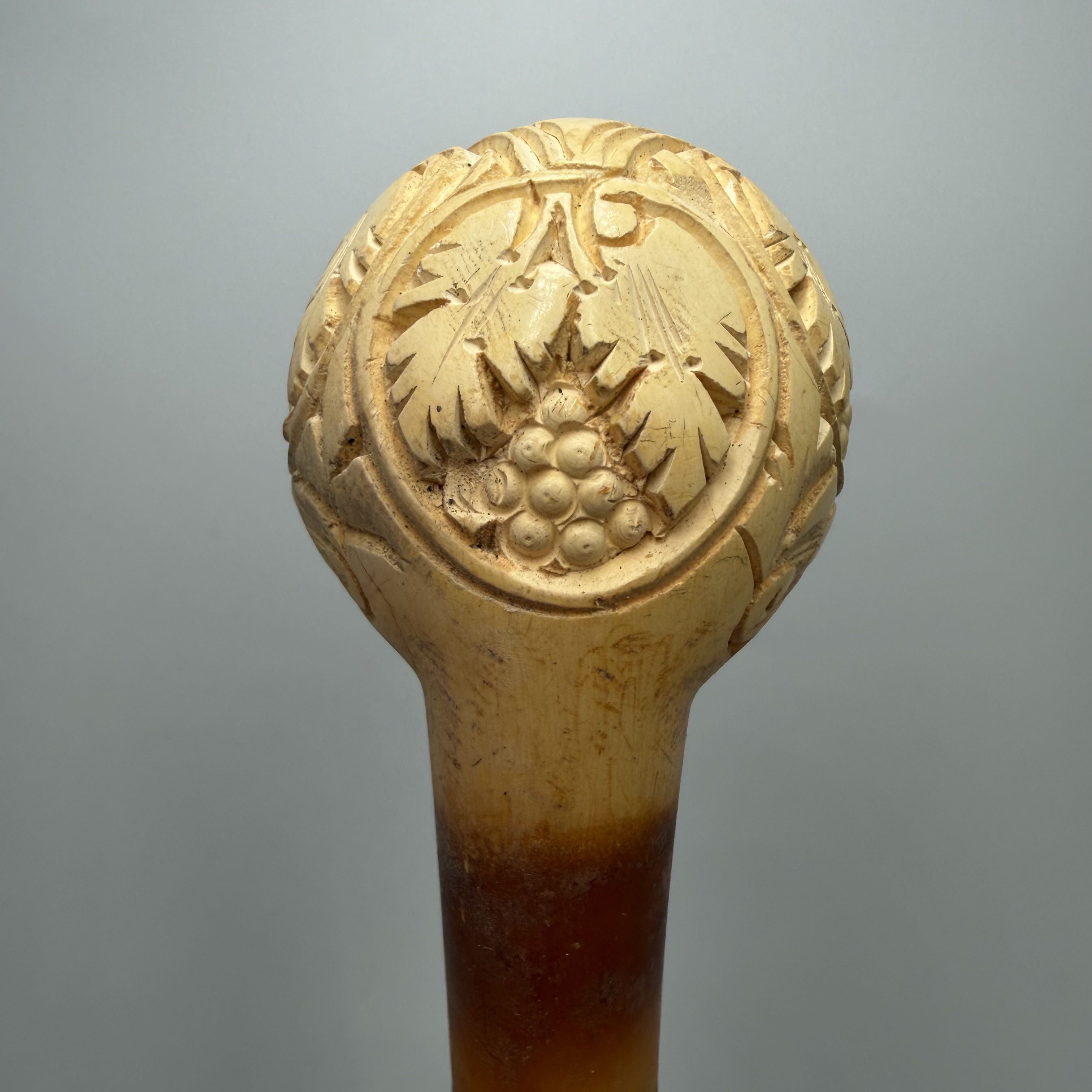 Vintage Vintage Turkish Meerschaum Pipe Grape Motif Amber Stem Size ONE SIZE - 8 Thumbnail
