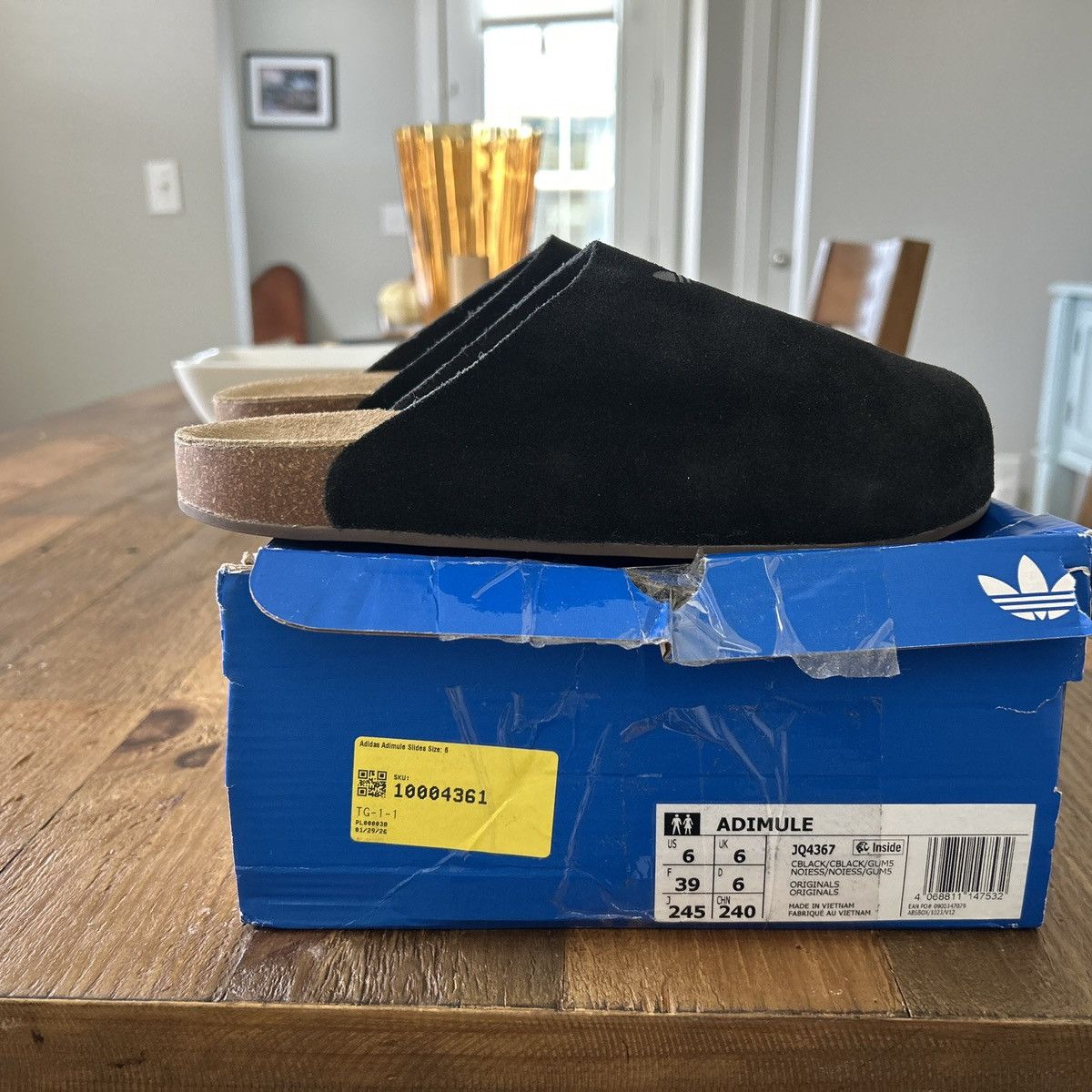 Adidas Adidas Originals Adimule Slides Black Gum JQ4367 size 6 Size US 6 / EU 39 - 2 Thumbnail