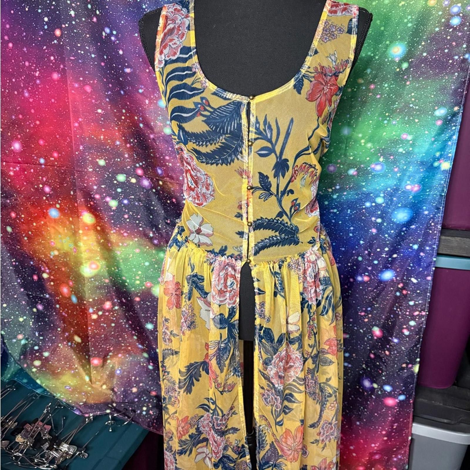 Designer Floral Yellow Jumpsuit Size 36" / US 14 / IT 50 - 1 Thumbnail