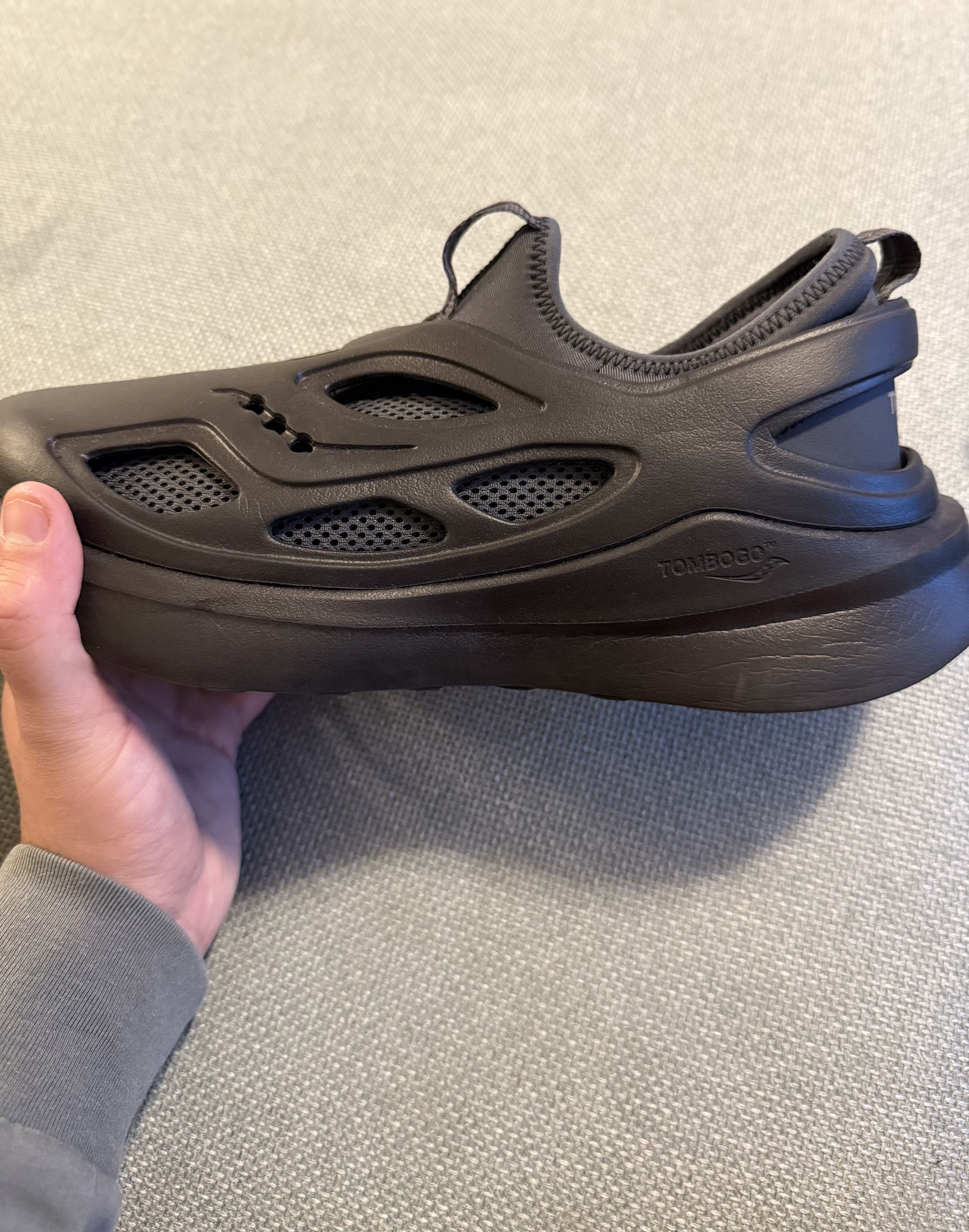 Saucony *MSG TO OFFER* Saucony TOMBOGO Black Slip on Size US 9 / EU 42 - 5 Thumbnail