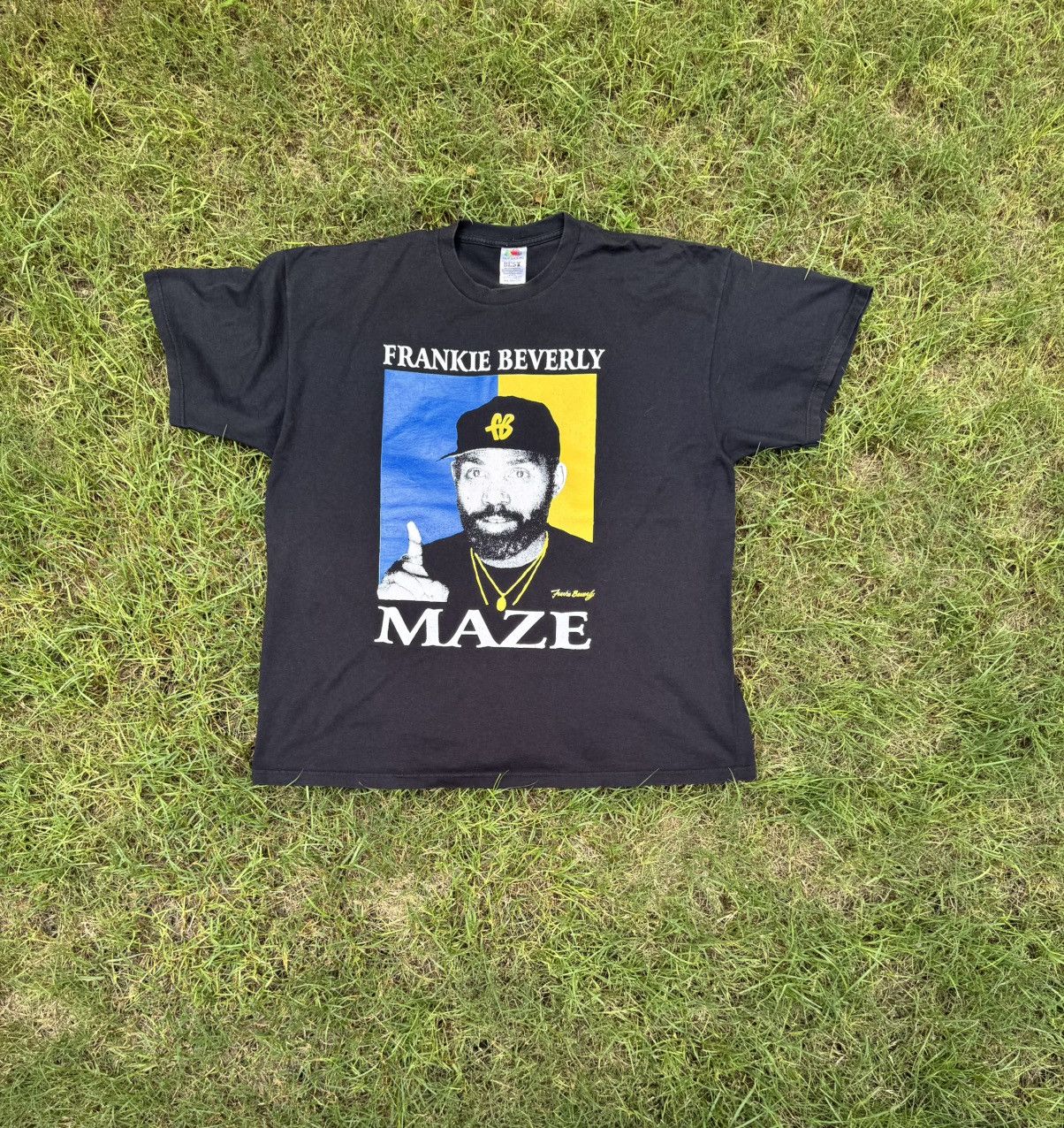 Vintage Vintage 90s Frankie Beverly Maze Band Tshirt Rap Tee Size US XXL / EU 58 / 5 - 1 Thumbnail