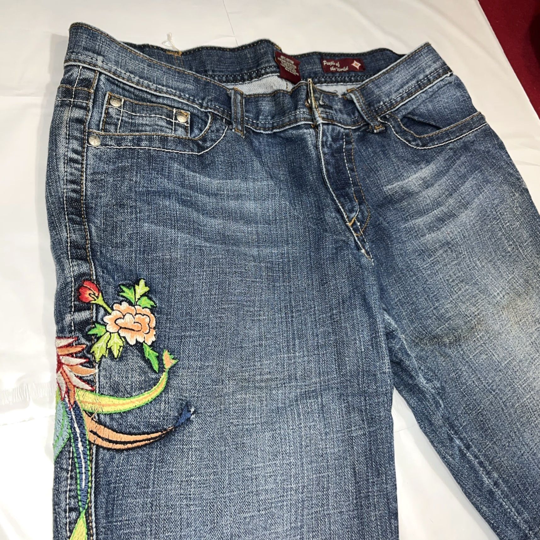 Vintage VINTAGE People of the World Jeans Low Rise 31 BLUE Embroidered Tropical Bird Peacock Flowers 5-Pocket Womens Boots Cut Inseam 34(Size 31) Size 24" / US 00 / IT 34 - 6 Thumbnail