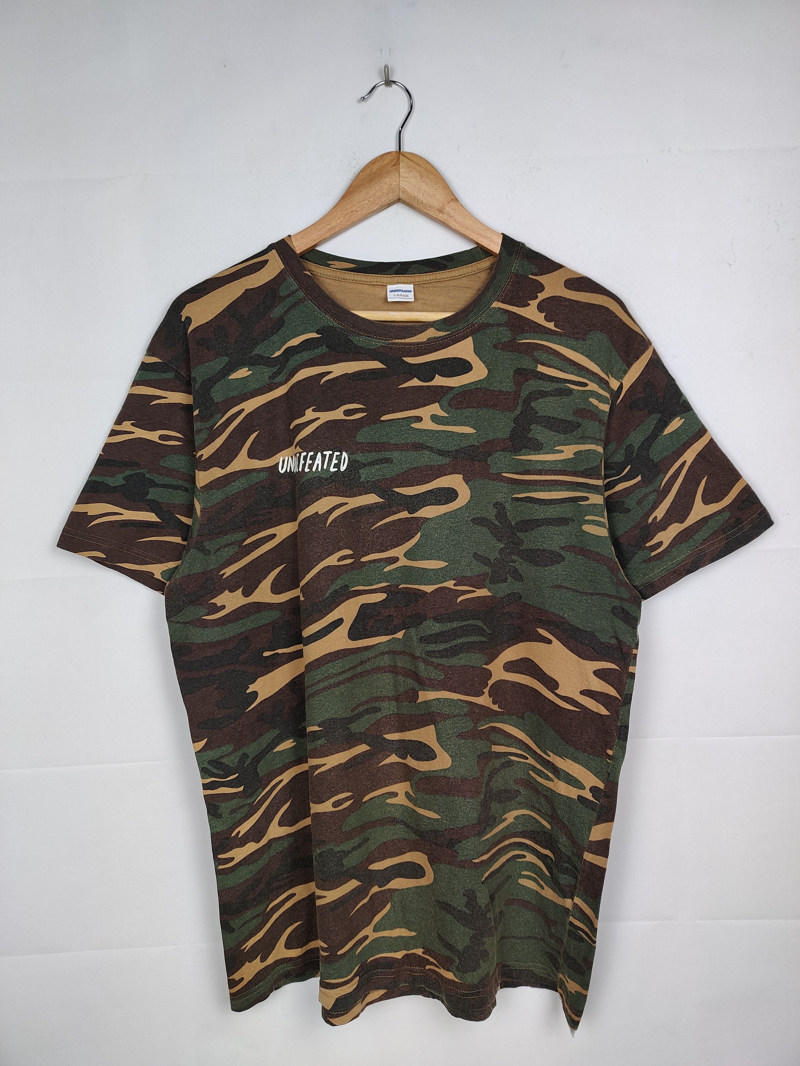 Undefeated Undefeated Camouflage AOP Shirt Size US L / EU 52-54 / 3 - 1 Thumbnail