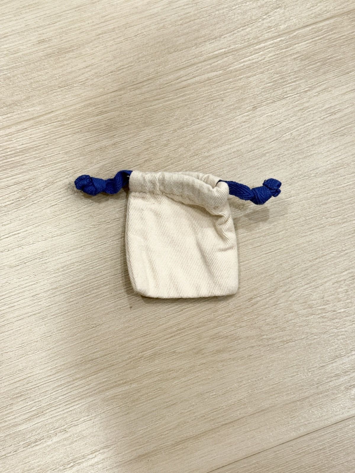 Louis Vuitton Louis Vuitton Original Small Woven Dust Bag Size ONE SIZE - 2 Thumbnail