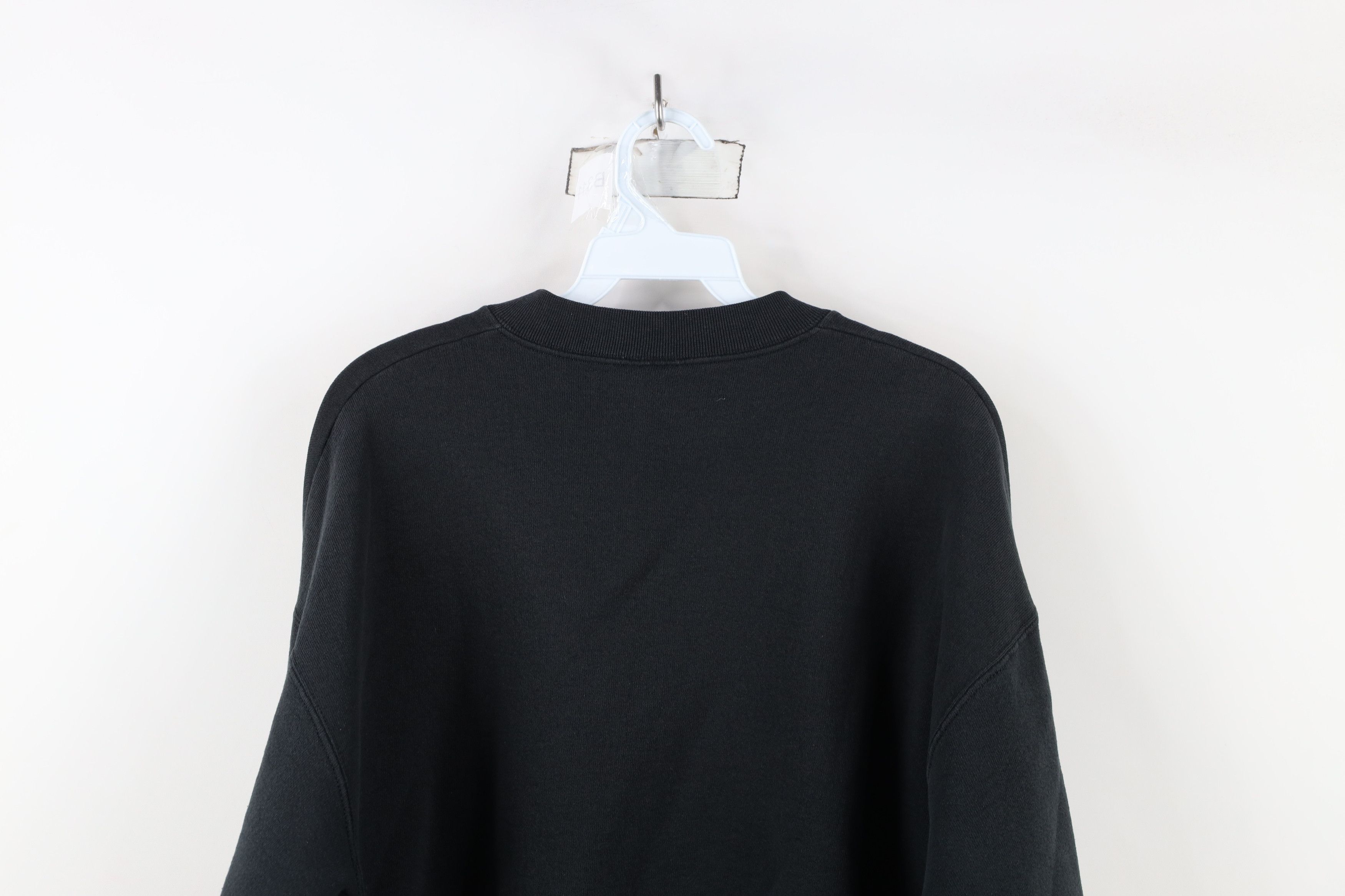 Vintage Vintage 90s Streetwear Faded Blank Crewneck Sweatshirt Black Size US L / EU 52-54 / 3 - 13 Thumbnail