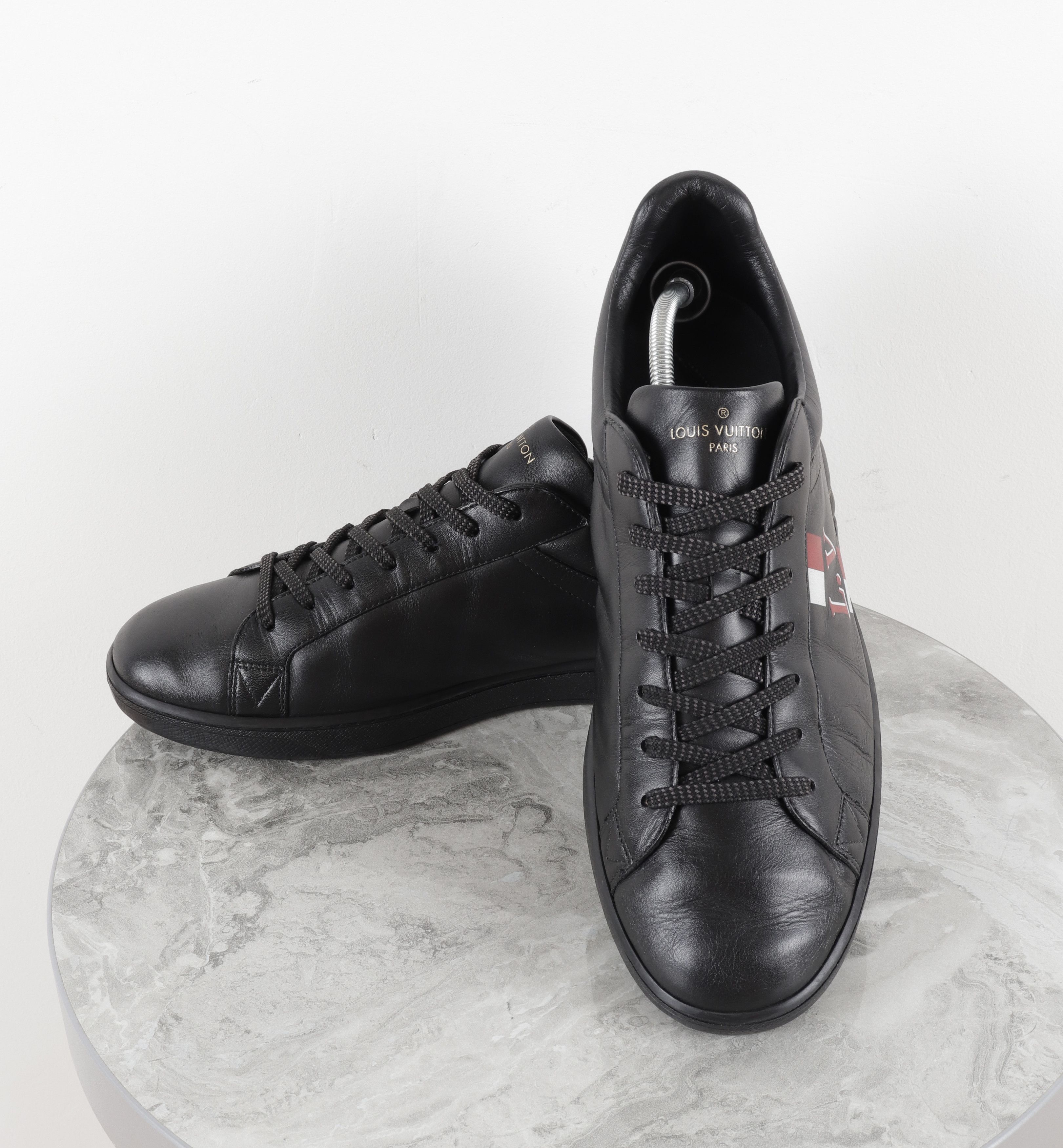 Louis Vuitton LOUIS VUITTON Black Leather Sneakers Size US 10 / EU 43 - 10 Thumbnail