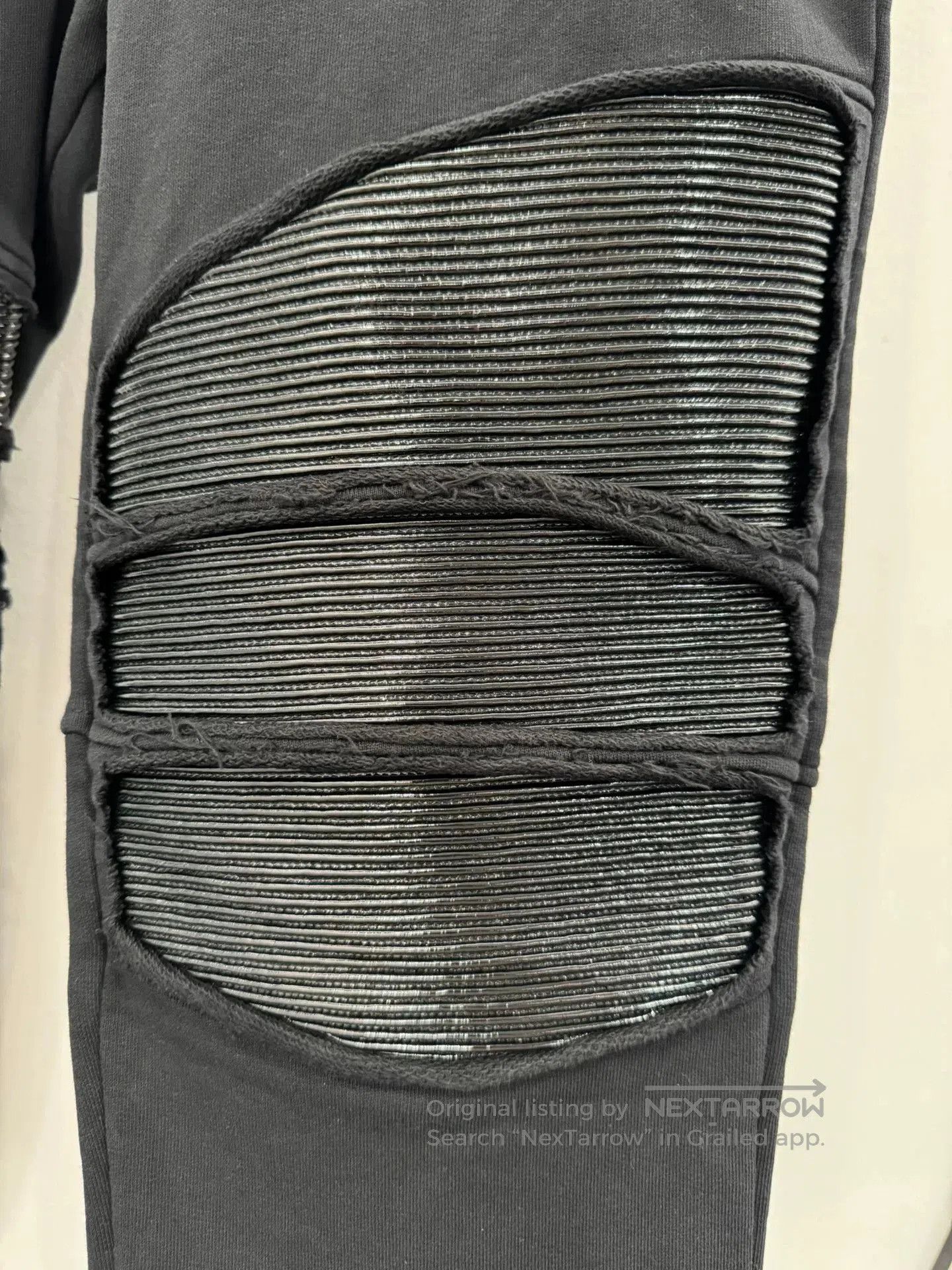 Balmain Balmain Men's Logo Patch Sweatpants. Size US 38 / EU 54 - 3 Thumbnail