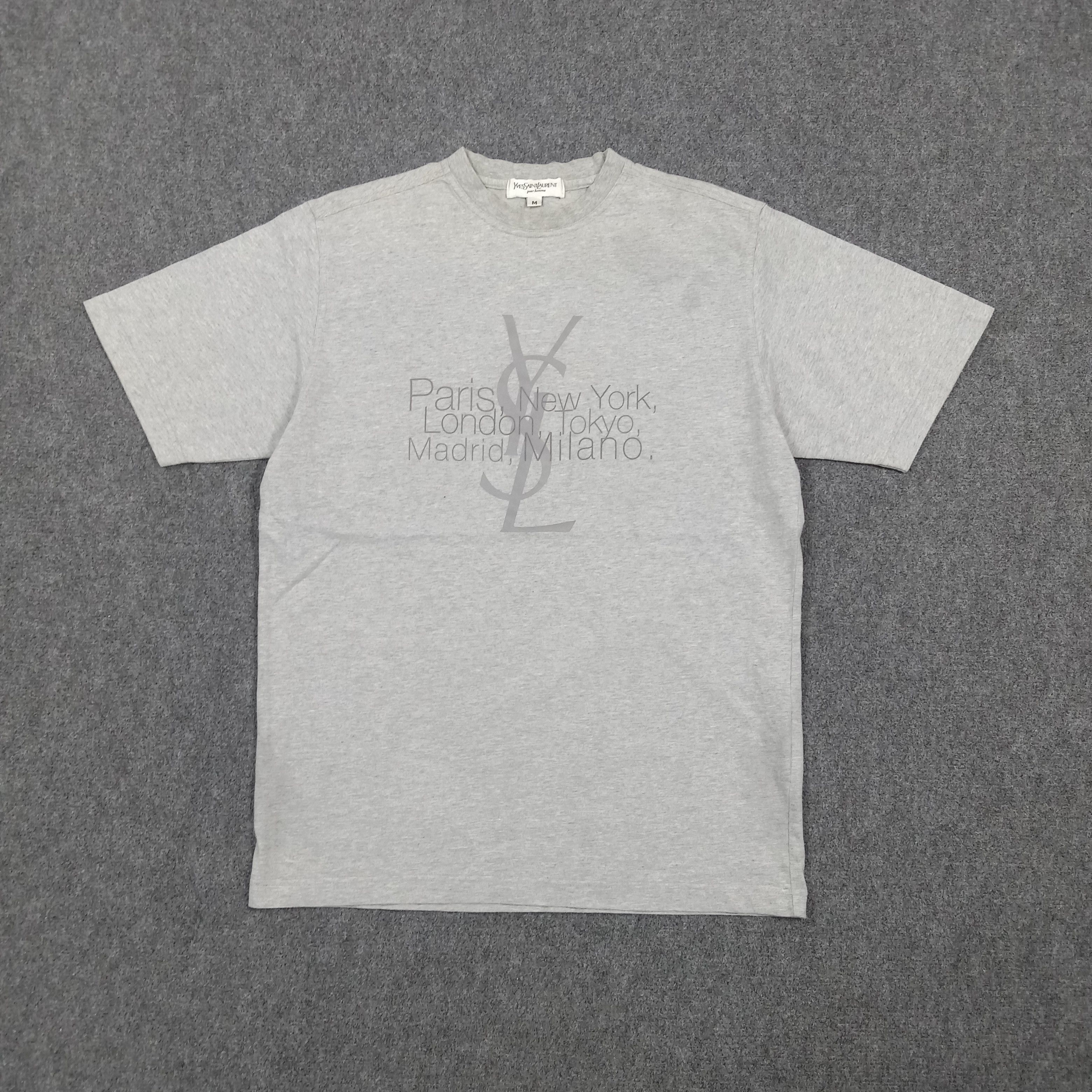 Yves Saint Laurent Yves Saint Laurent YSL Designer Center Logo Tshirt C294N72 Size US L / EU 52-54 / 3 - 1 Thumbnail