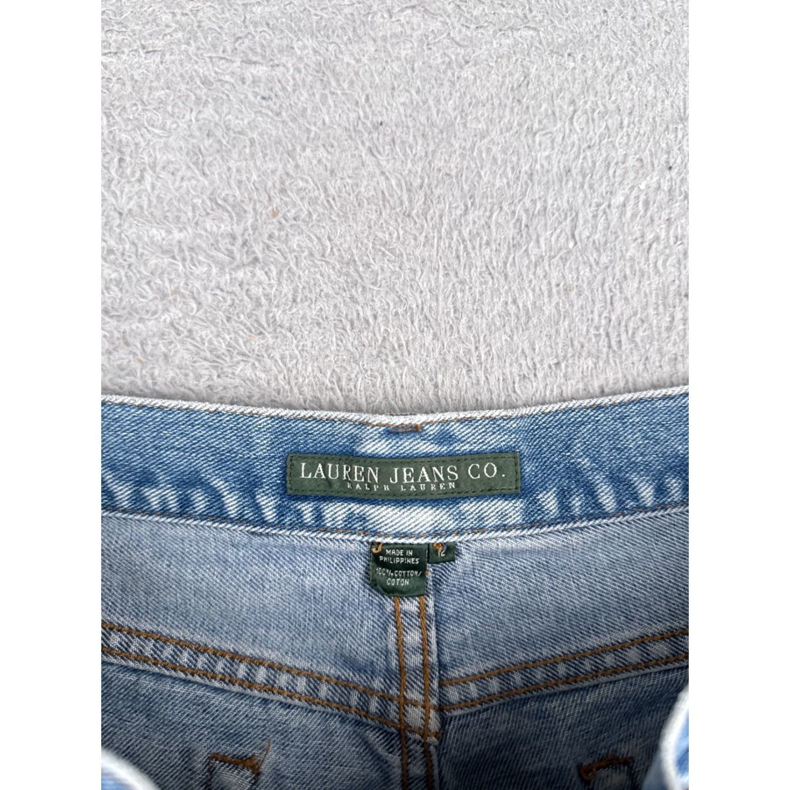 Ralph Lauren VINTAGE Lauren Ralph Lauren Shorts Women Adult 12 Blue Denim 32x7 100% Cotton Mid Rise Size 34" / US 12 / IT 48 - 7 Thumbnail