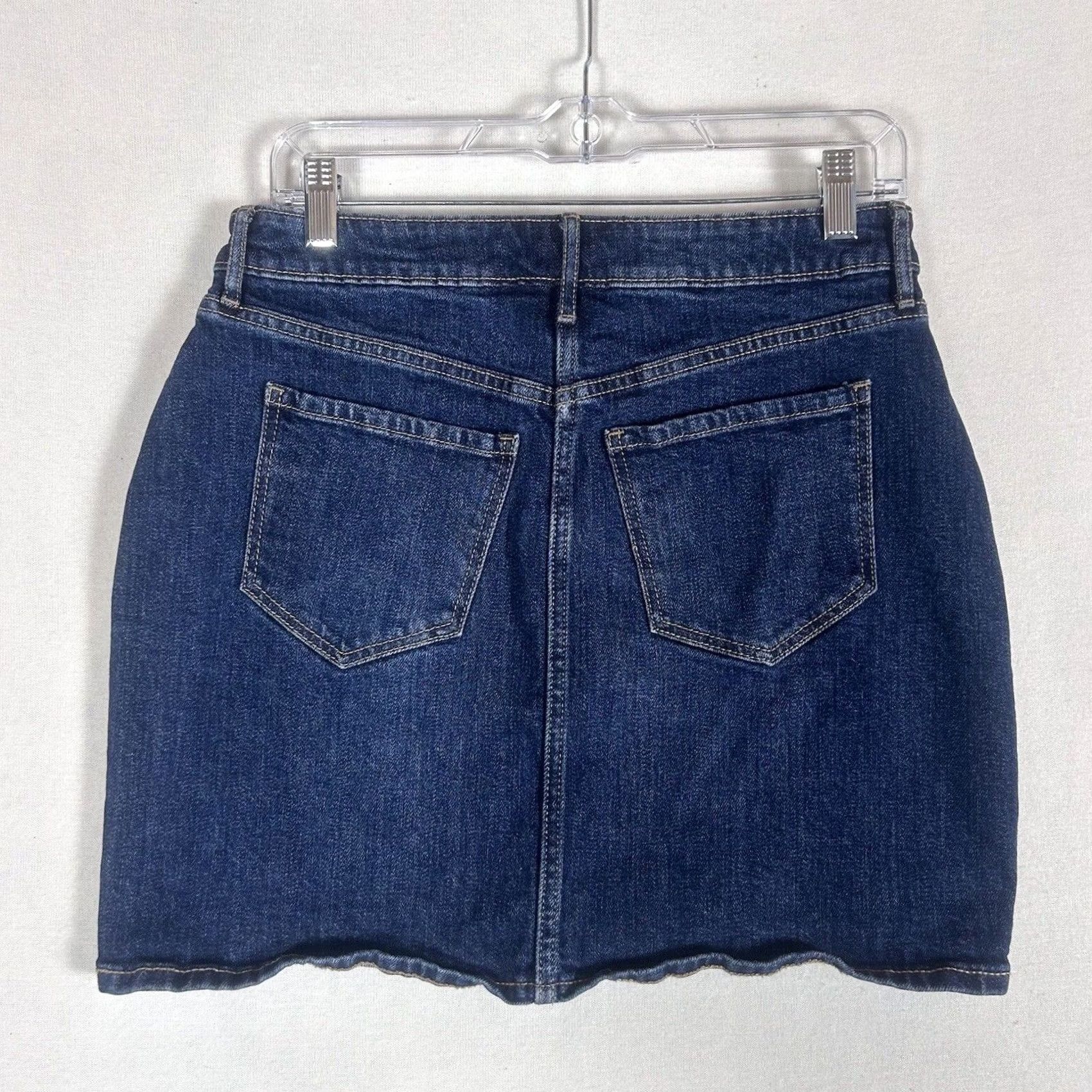 Old Navy Old Navy High Rise Jean Skirt Womens Size 4 A-Line Button Medium Wash Blue Denim Size 27" / US 4 / IT 40 - 4 Thumbnail